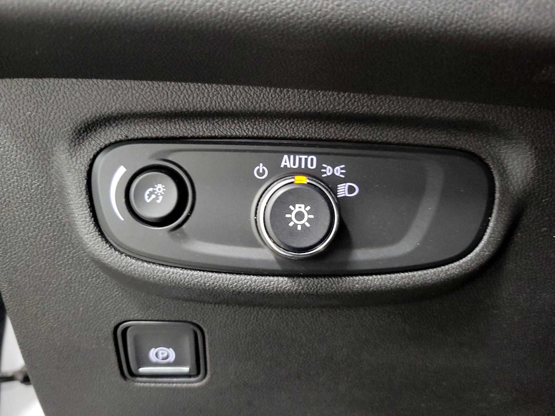 Thumbnail: 2021 GMC Terrain - 13