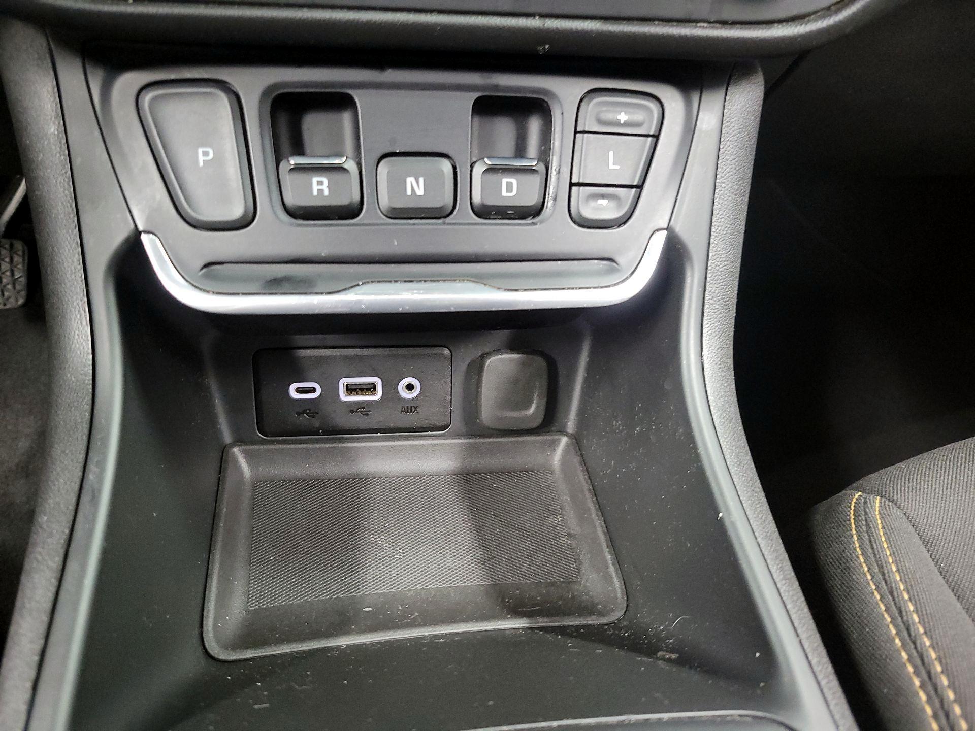 Thumbnail: 2021 GMC Terrain - 17