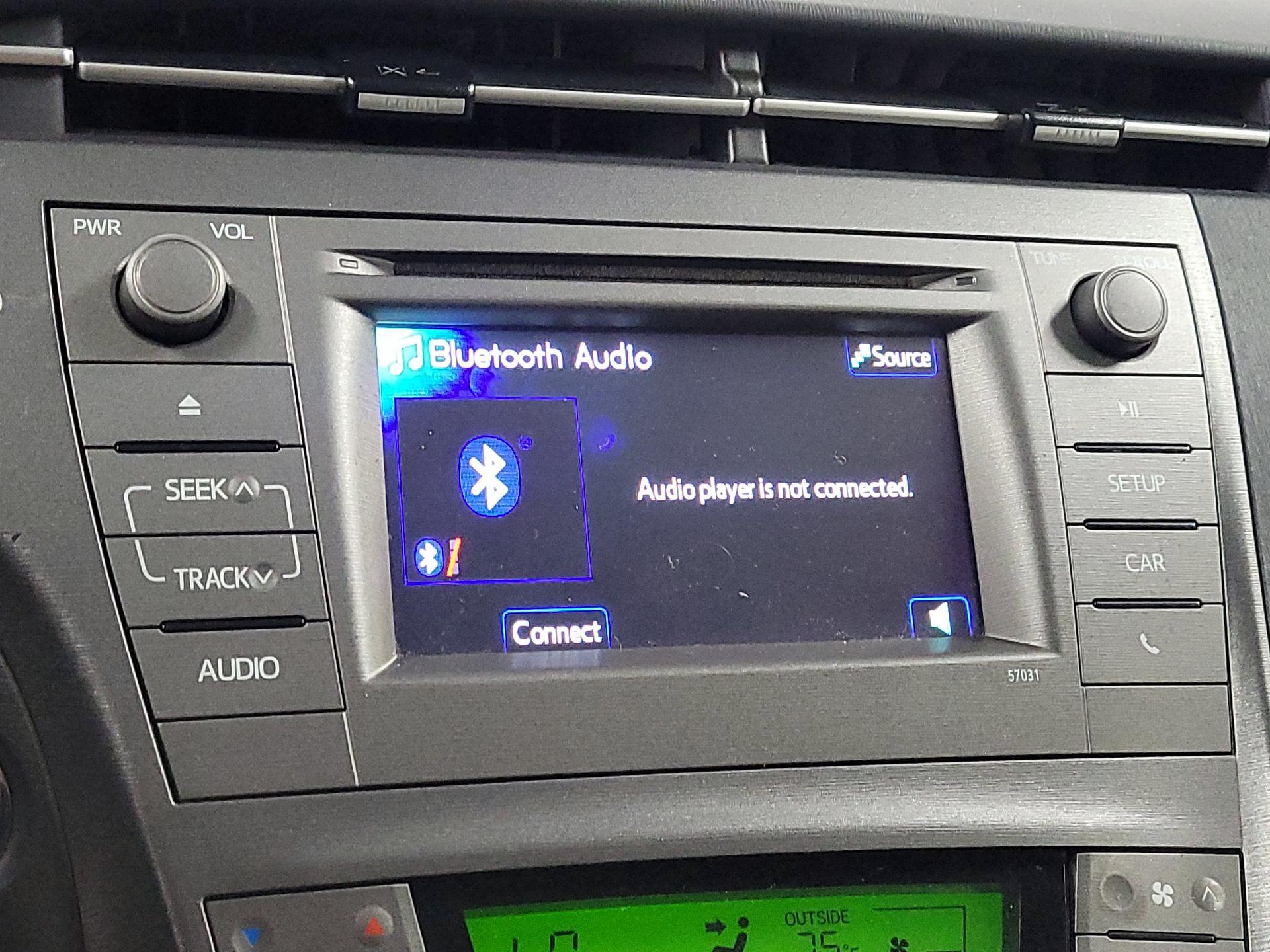 Thumbnail: 2015 Toyota Prius - 14