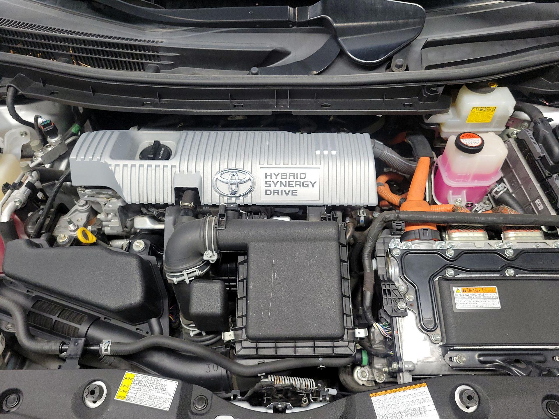 Thumbnail: 2015 Toyota Prius - 19