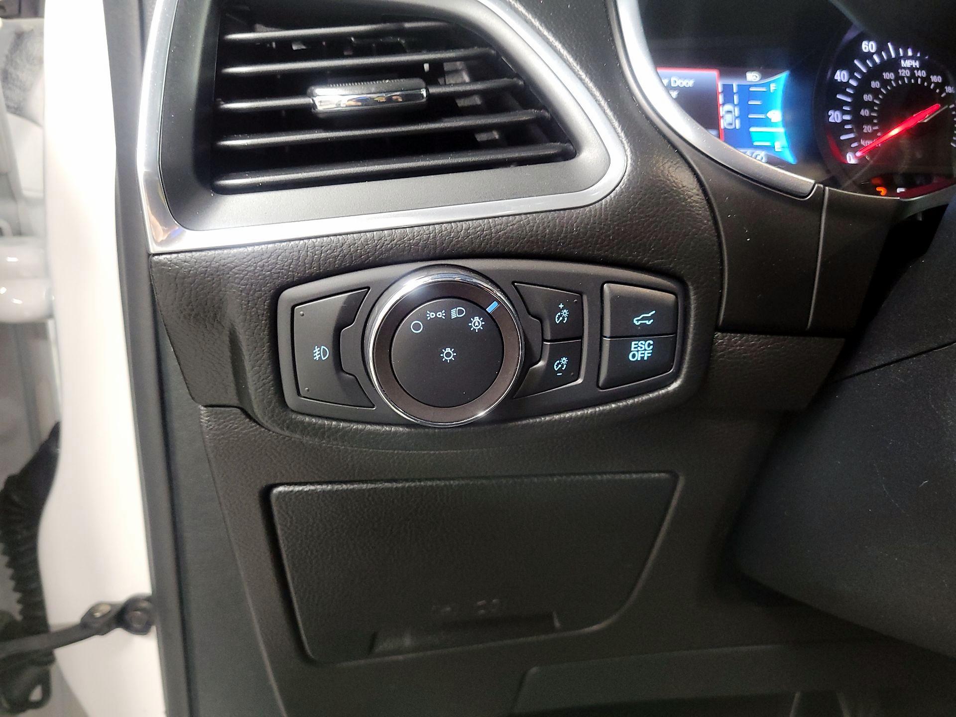 Thumbnail: 2019 Ford Edge - 13