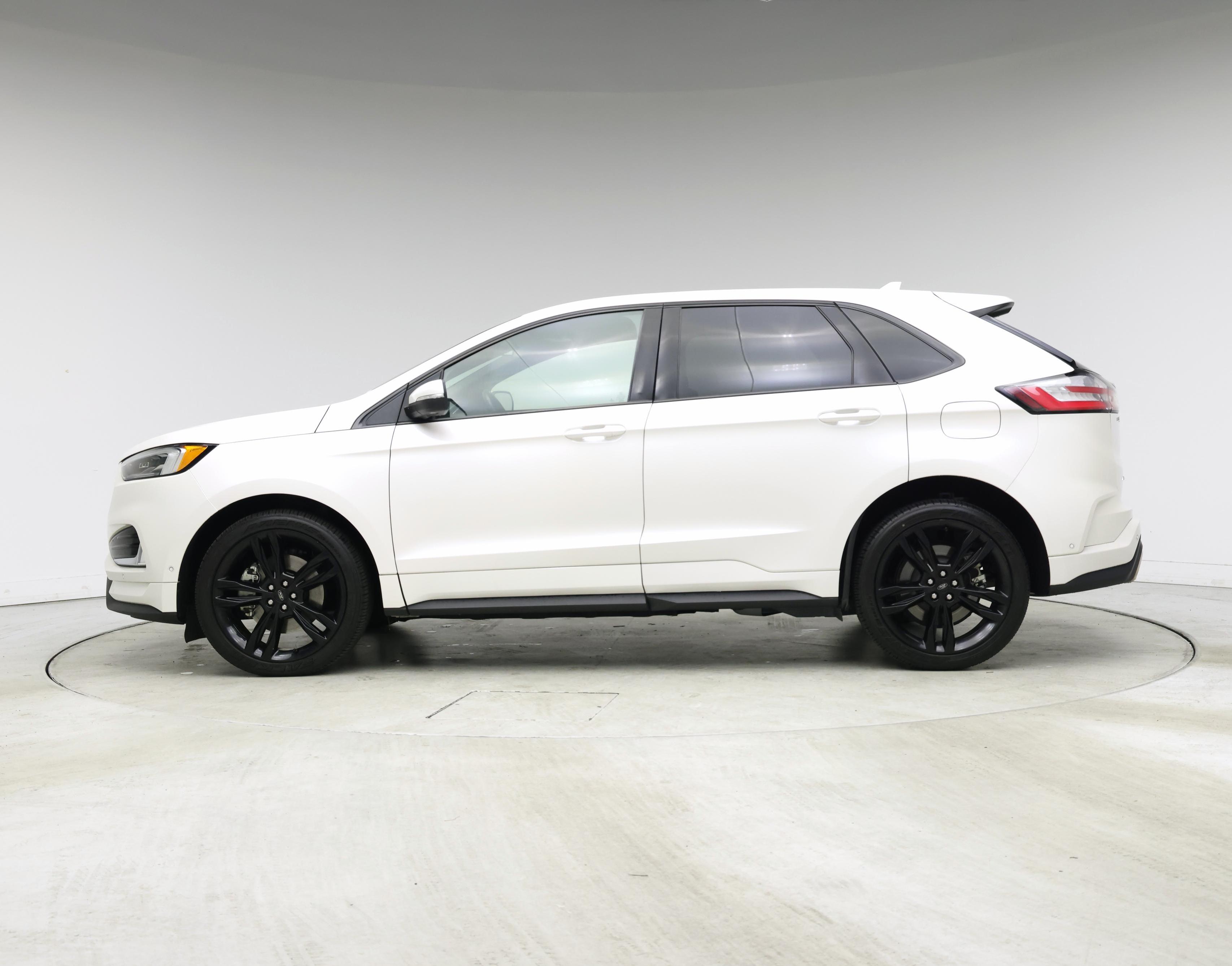 Thumbnail: 2019 Ford Edge - 3