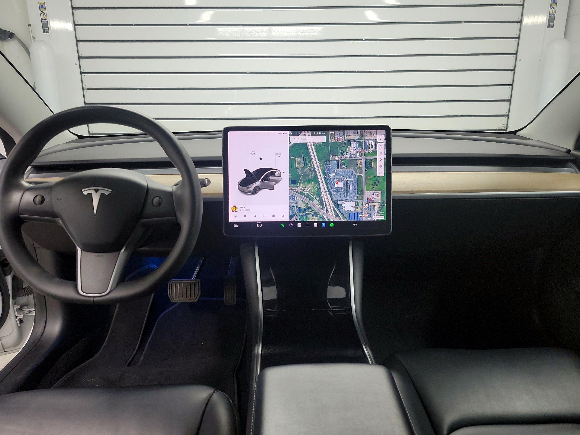 Thumbnail: 2020 Tesla Model 3 - 9