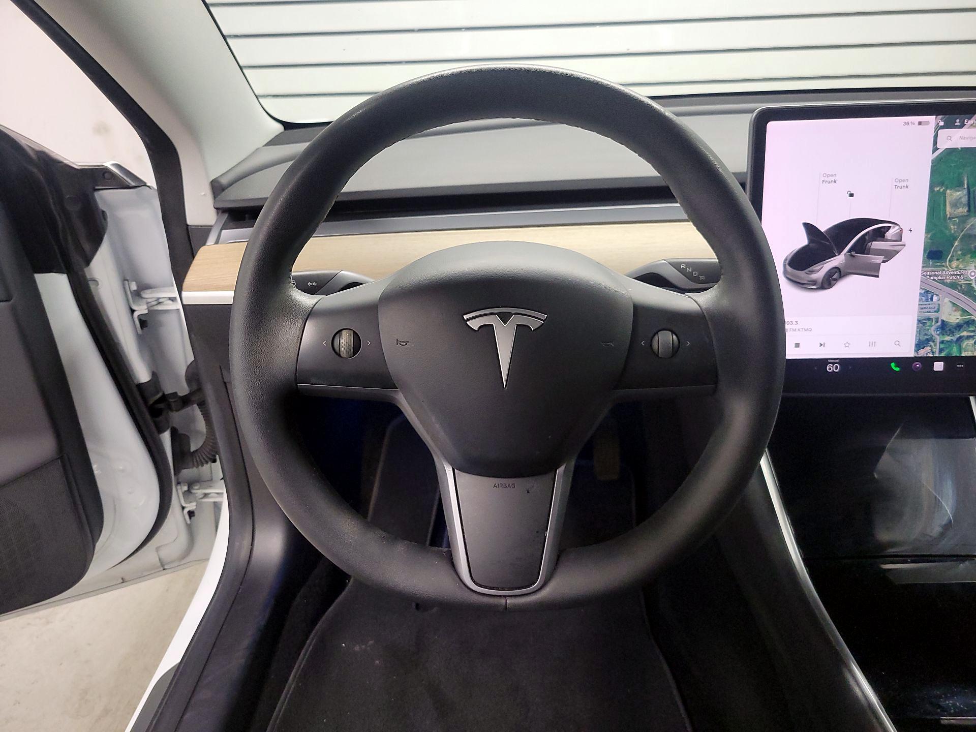 Thumbnail: 2020 Tesla Model 3 - 10