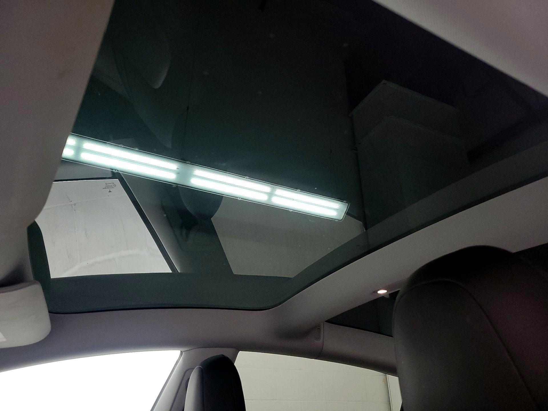 Thumbnail: 2020 Tesla Model 3 - 19