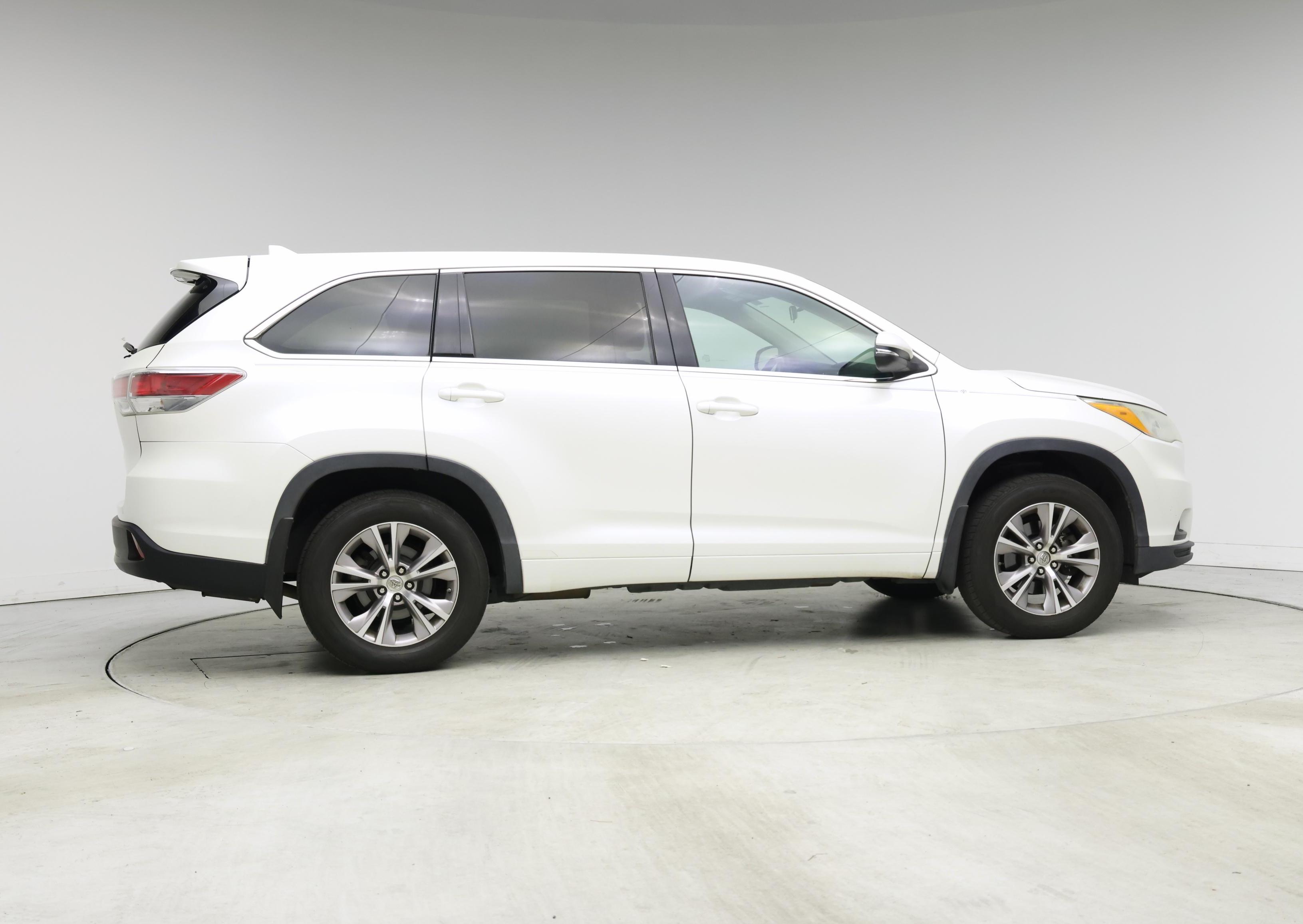 Thumbnail: 2014 Toyota Highlander - 7