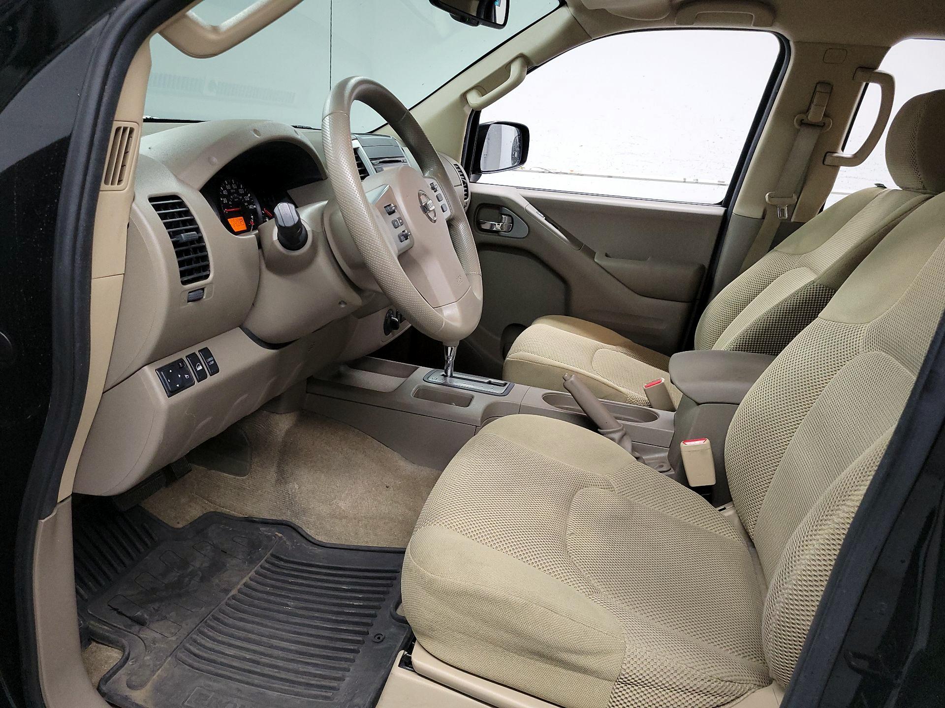 Thumbnail: 2015 Nissan Frontier - 11