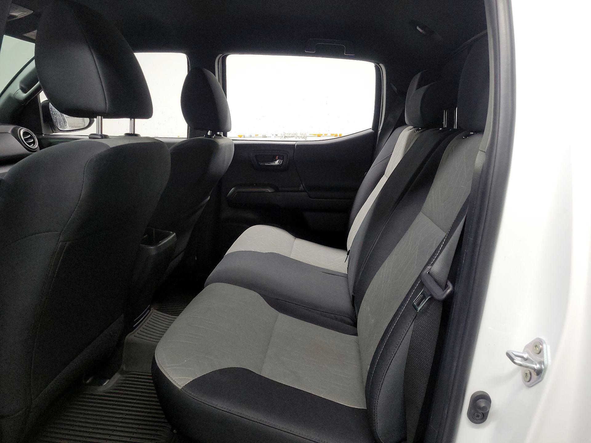 Thumbnail: 2022 Toyota Tacoma - 17