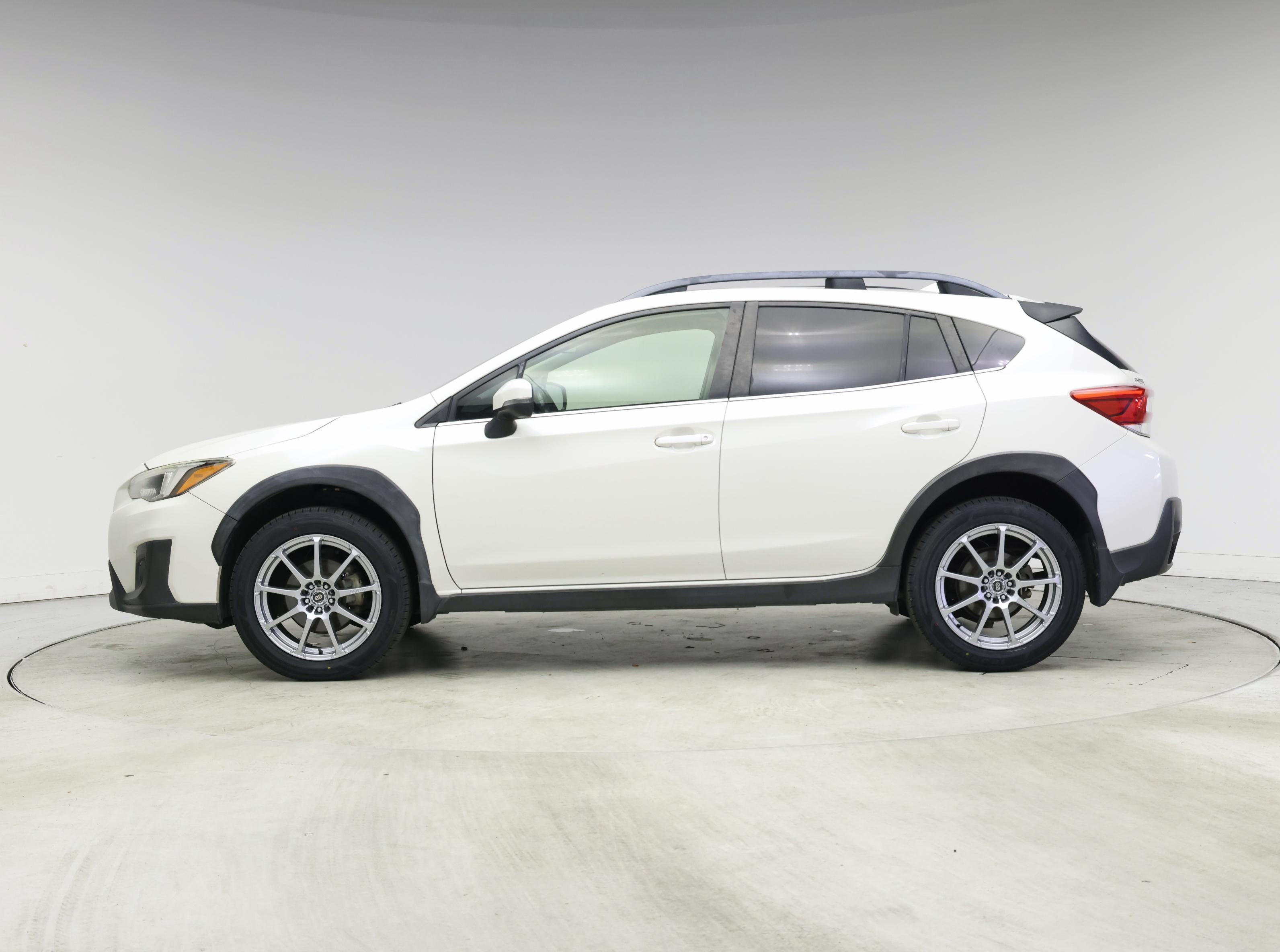 Thumbnail: 2018 Subaru Crosstrek - 3