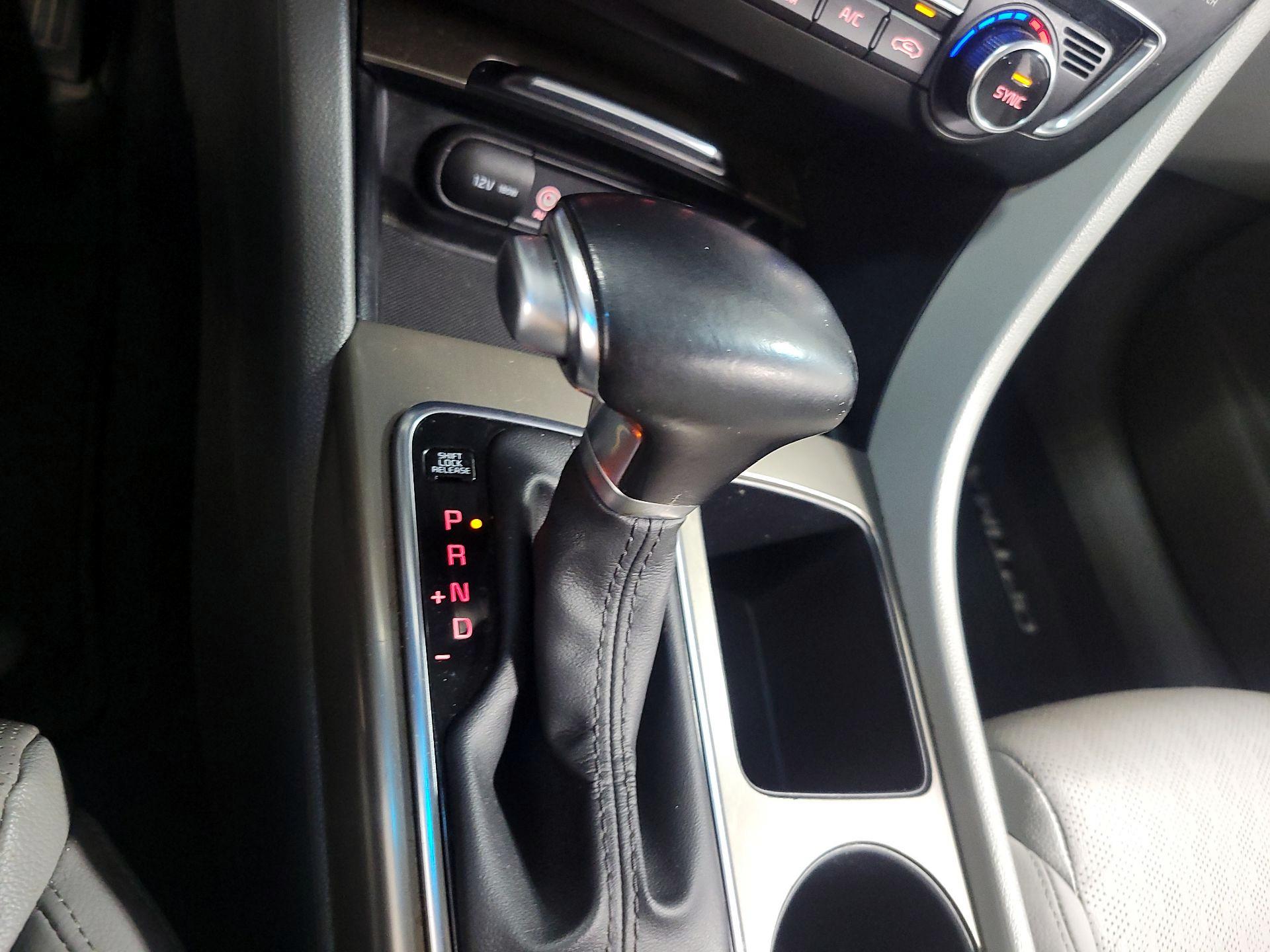 Thumbnail: 2017 Kia Optima - 16