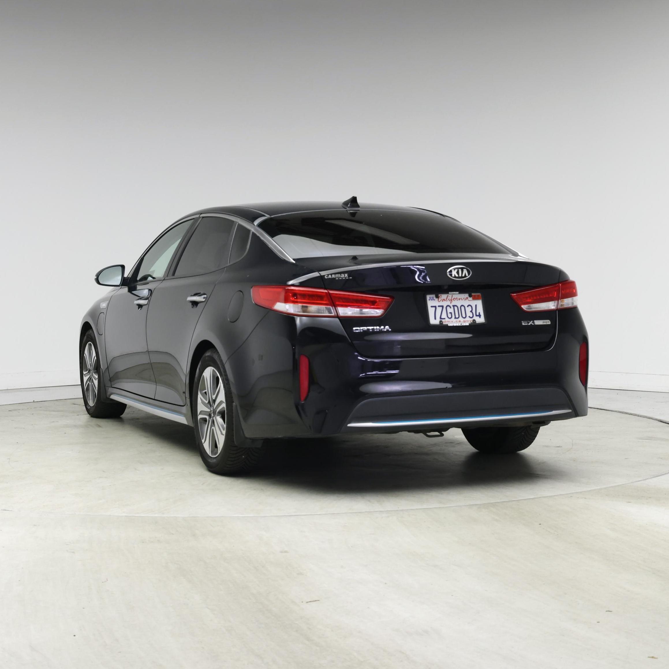 Thumbnail: 2017 Kia Optima - 2