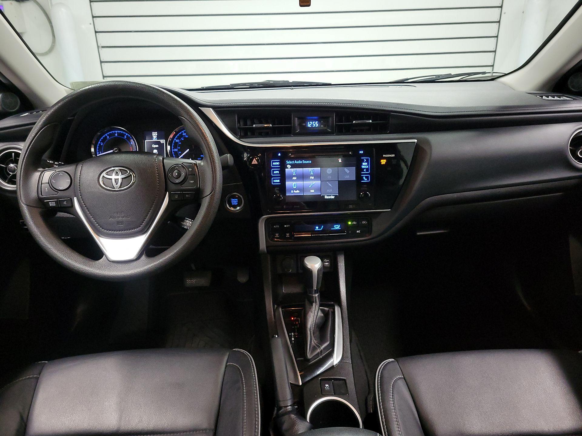 Thumbnail: 2017 Toyota Corolla - 9