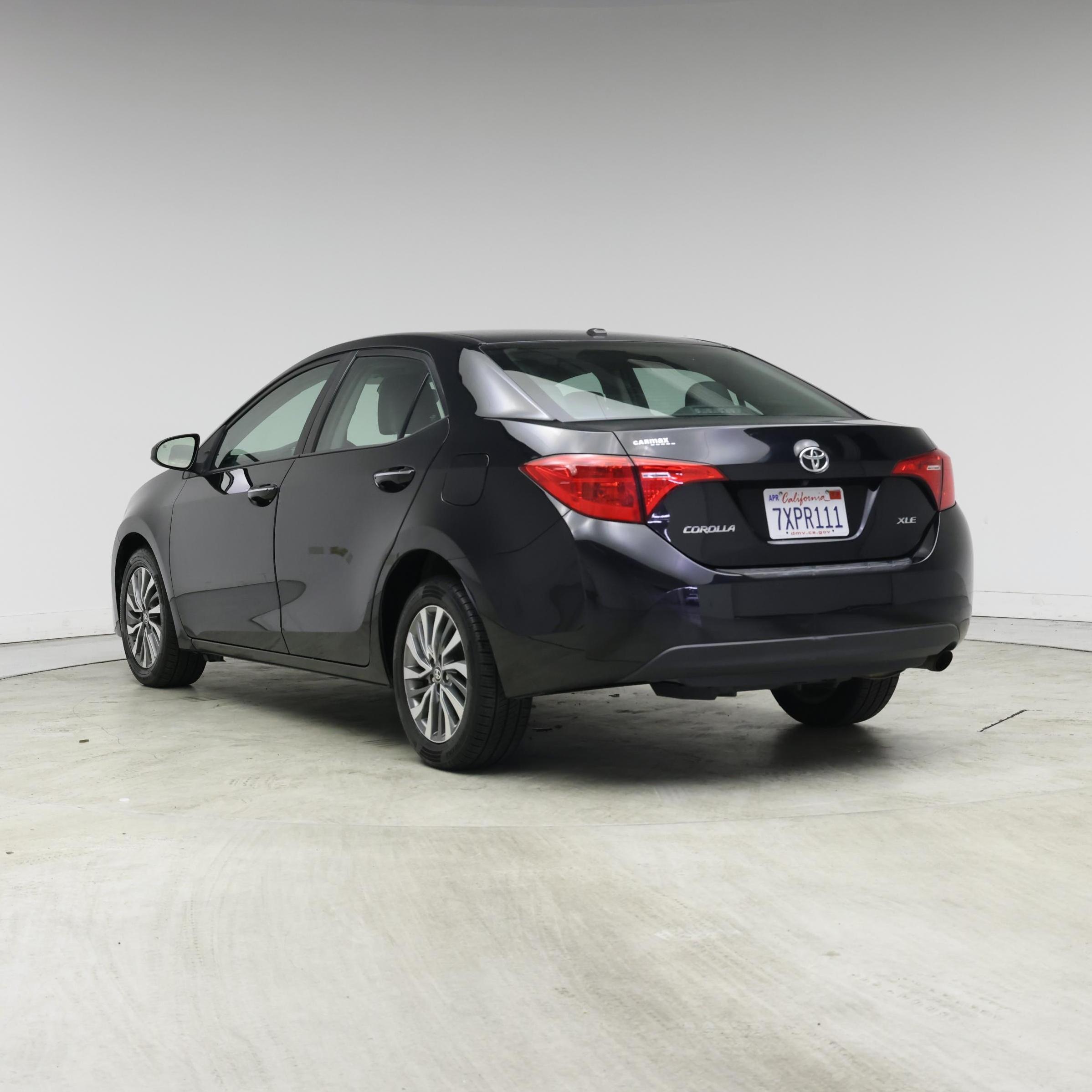 Thumbnail: 2017 Toyota Corolla - 2