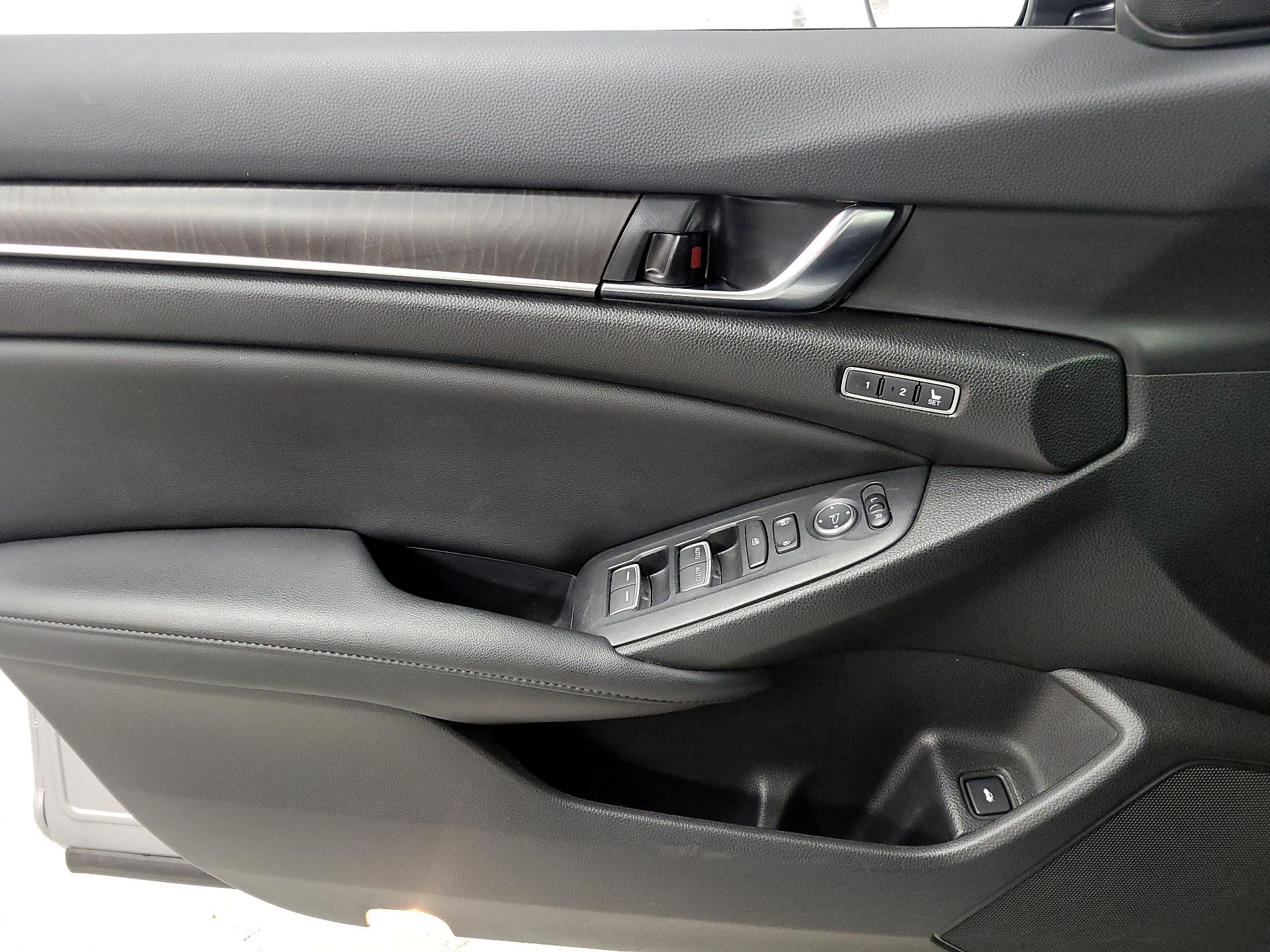 Thumbnail: 2022 Honda Accord - 12