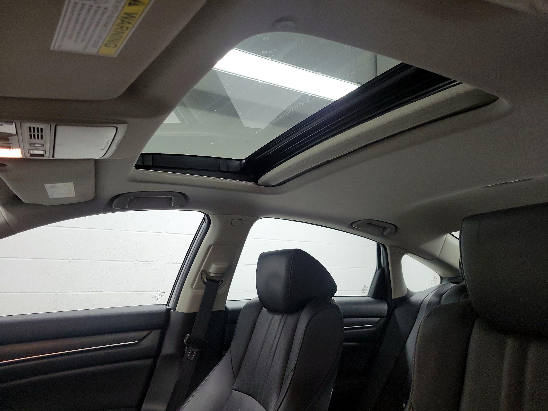 Thumbnail: 2022 Honda Accord - 18