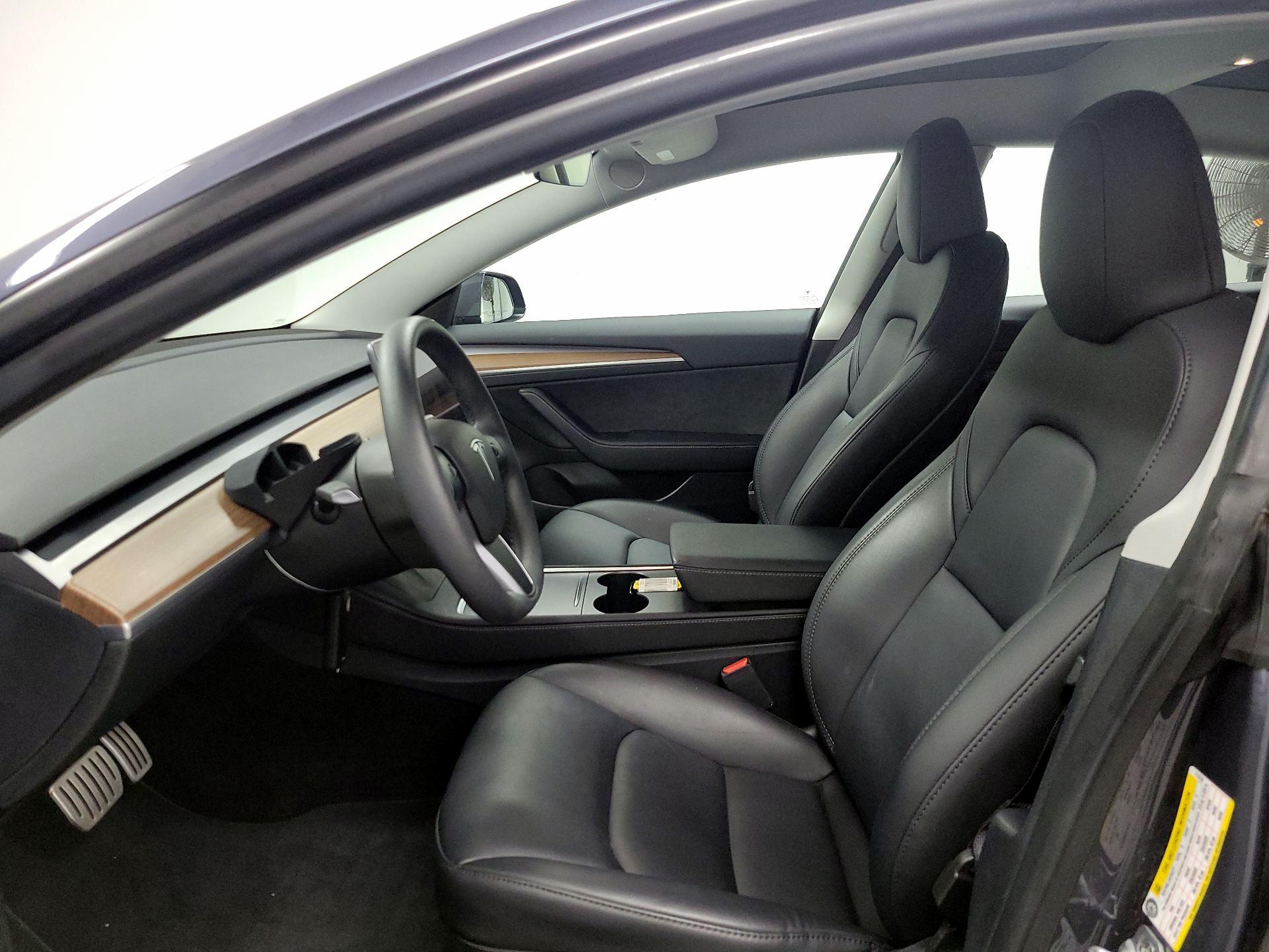 Thumbnail: 2023 Tesla Model 3 - 11