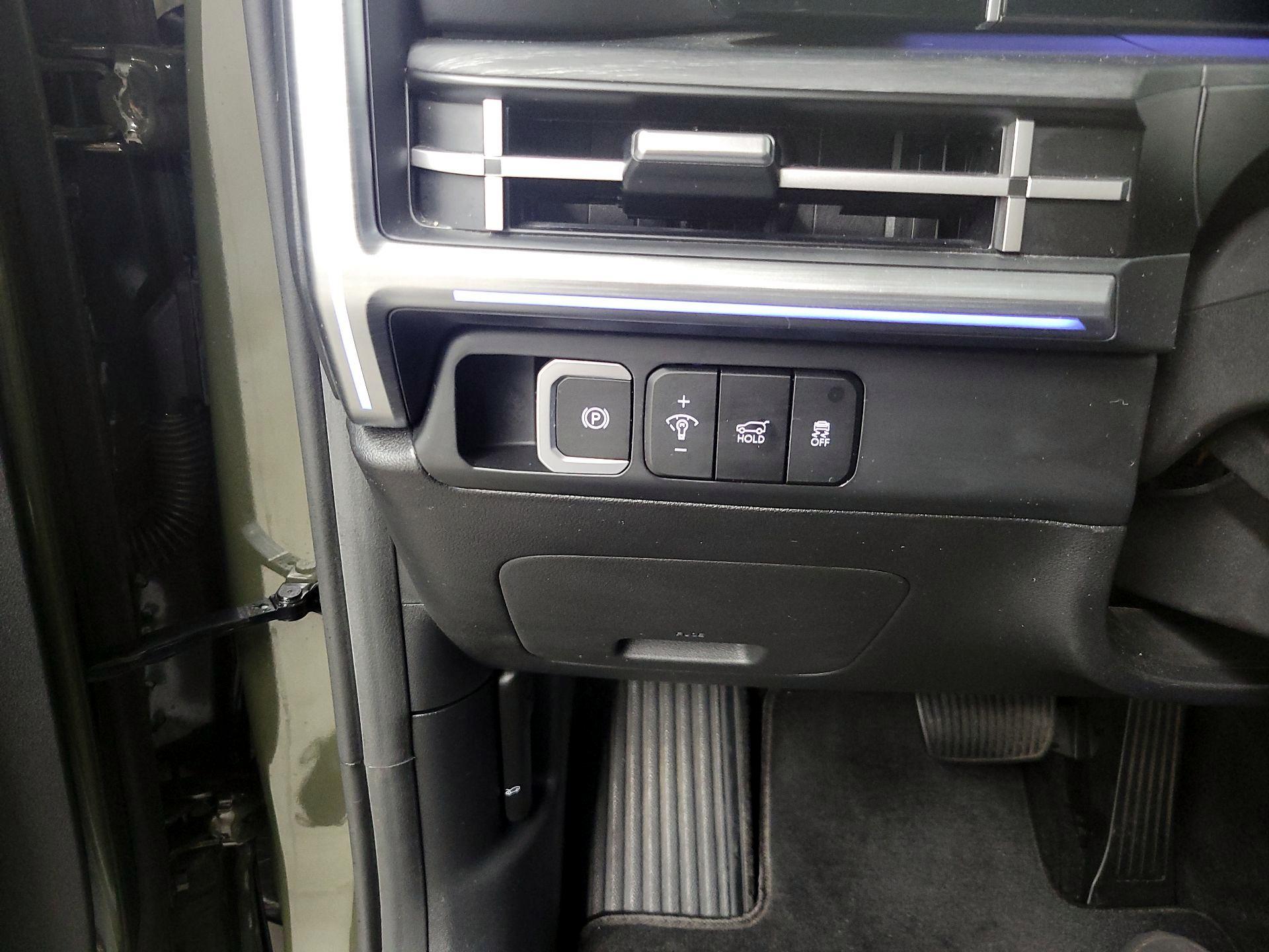 Thumbnail: 2024 Hyundai Santa Fe - 13