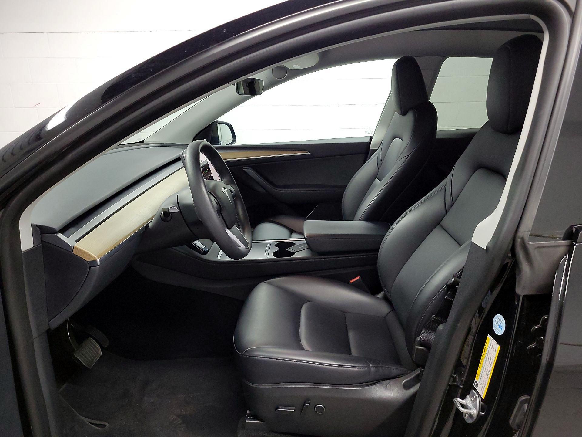 Thumbnail: 2023 Tesla Model Y - 11