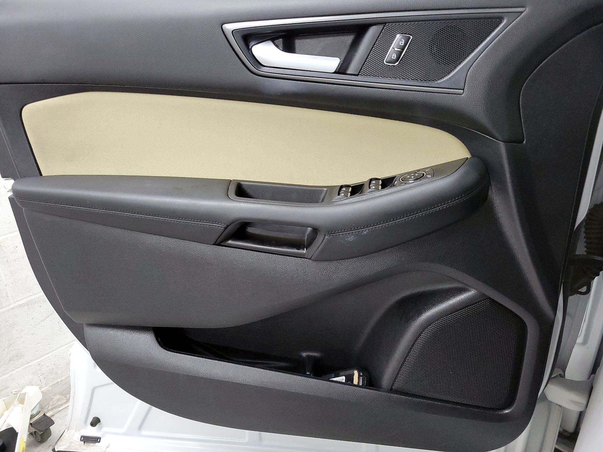 Thumbnail: 2019 Ford Edge - 12