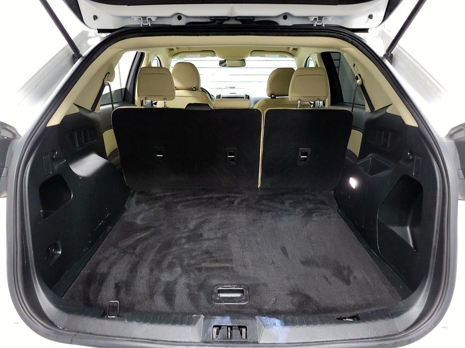 Thumbnail: 2019 Ford Edge - 19