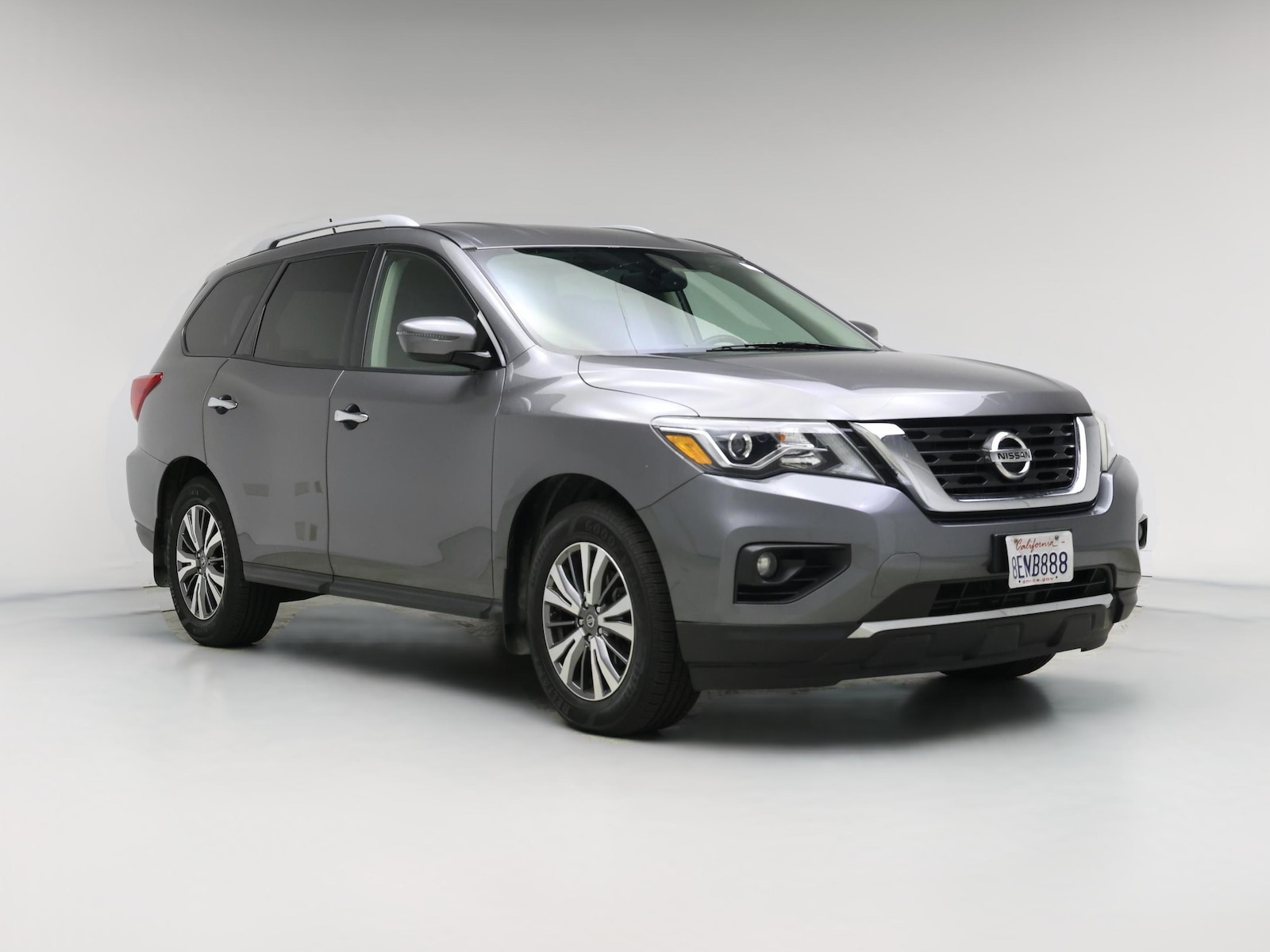 2018 Nissan Pathfinder SV