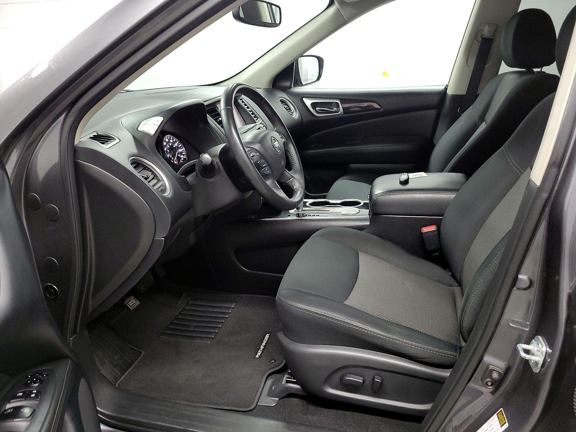 Thumbnail: 2018 Nissan Pathfinder - 11