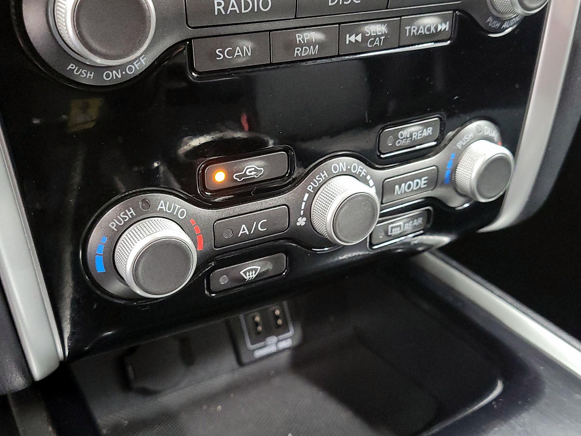 Thumbnail: 2018 Nissan Pathfinder - 16