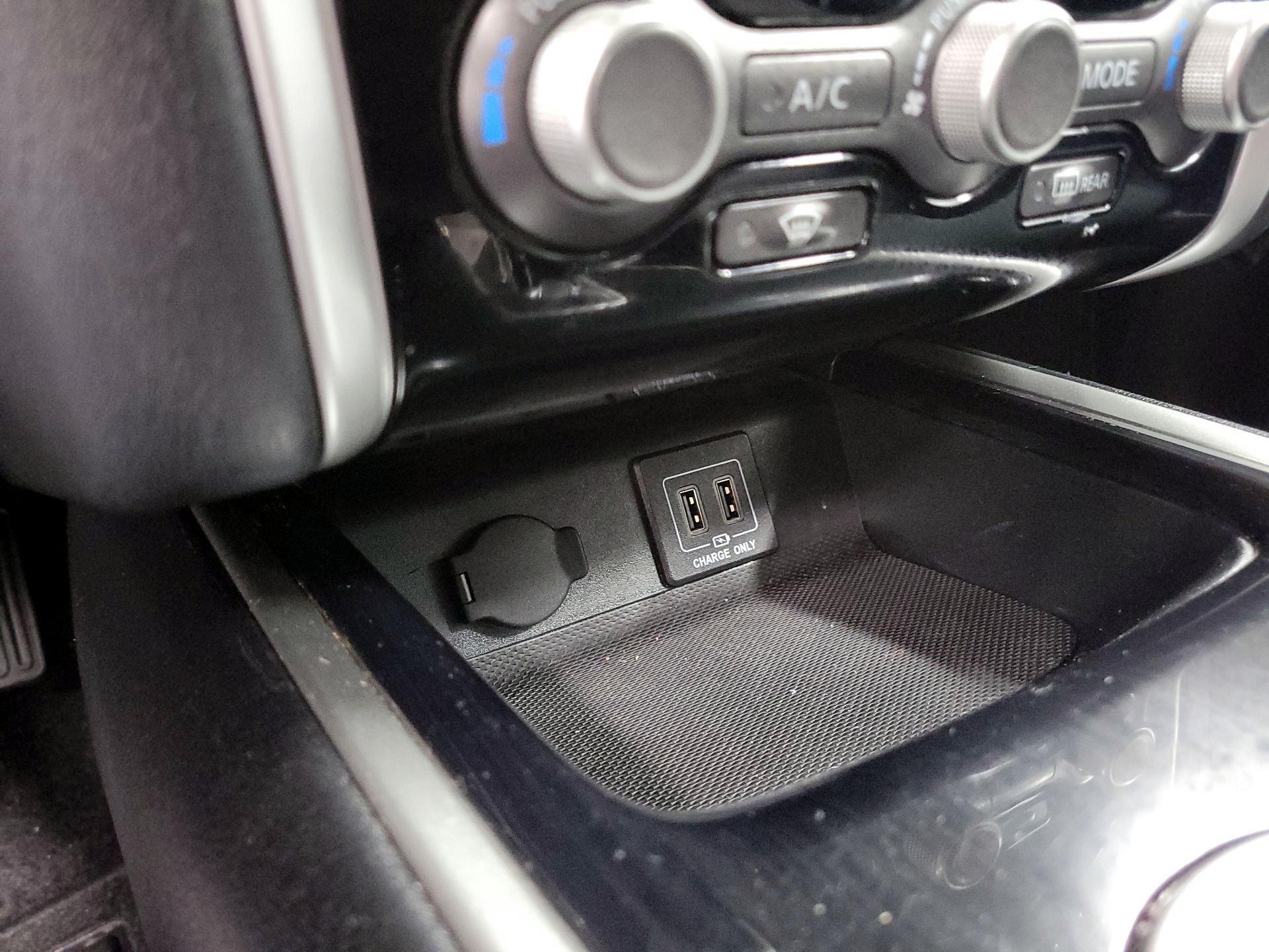 Thumbnail: 2018 Nissan Pathfinder - 18