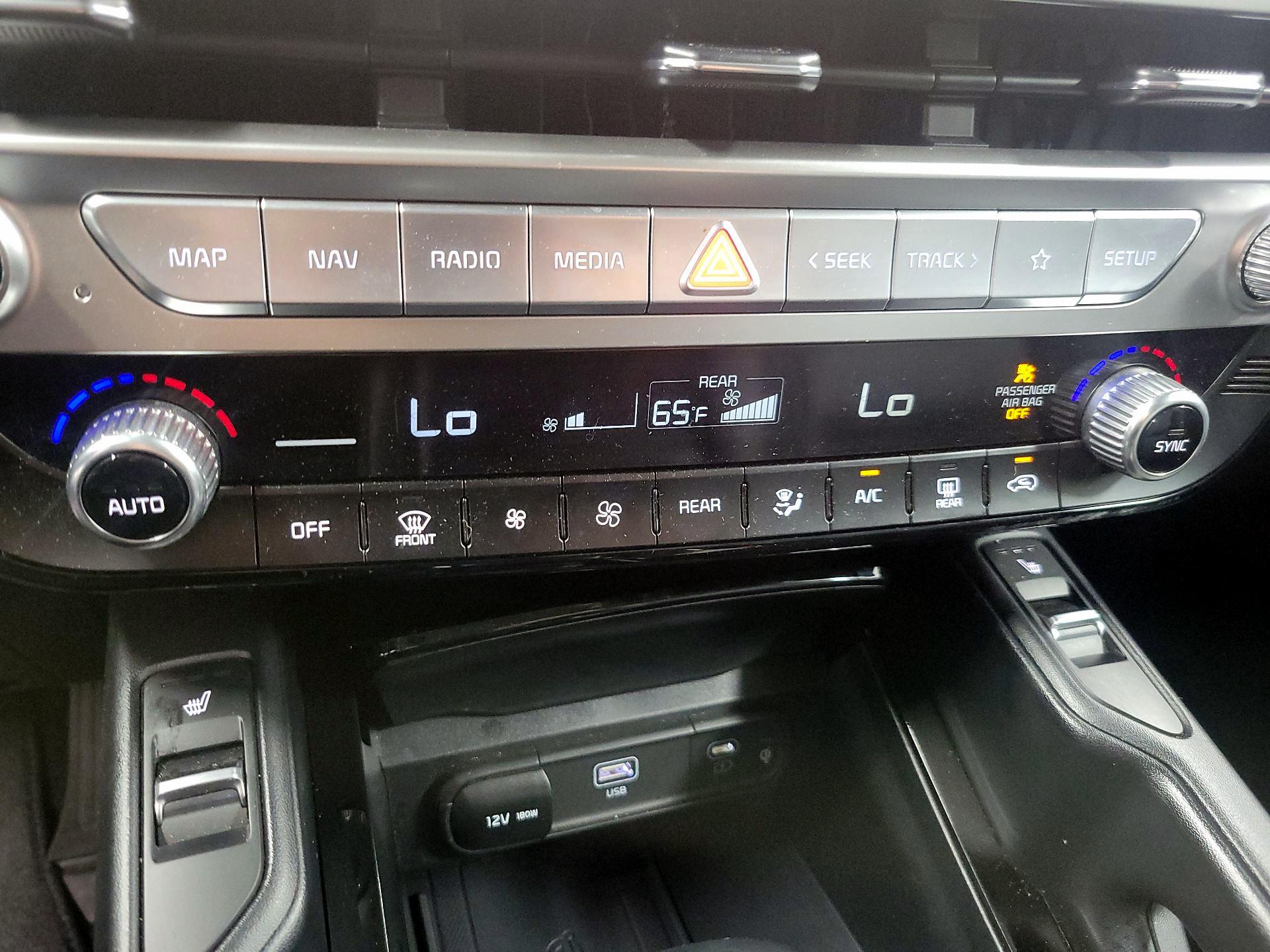 Thumbnail: 2023 Kia Telluride - 15