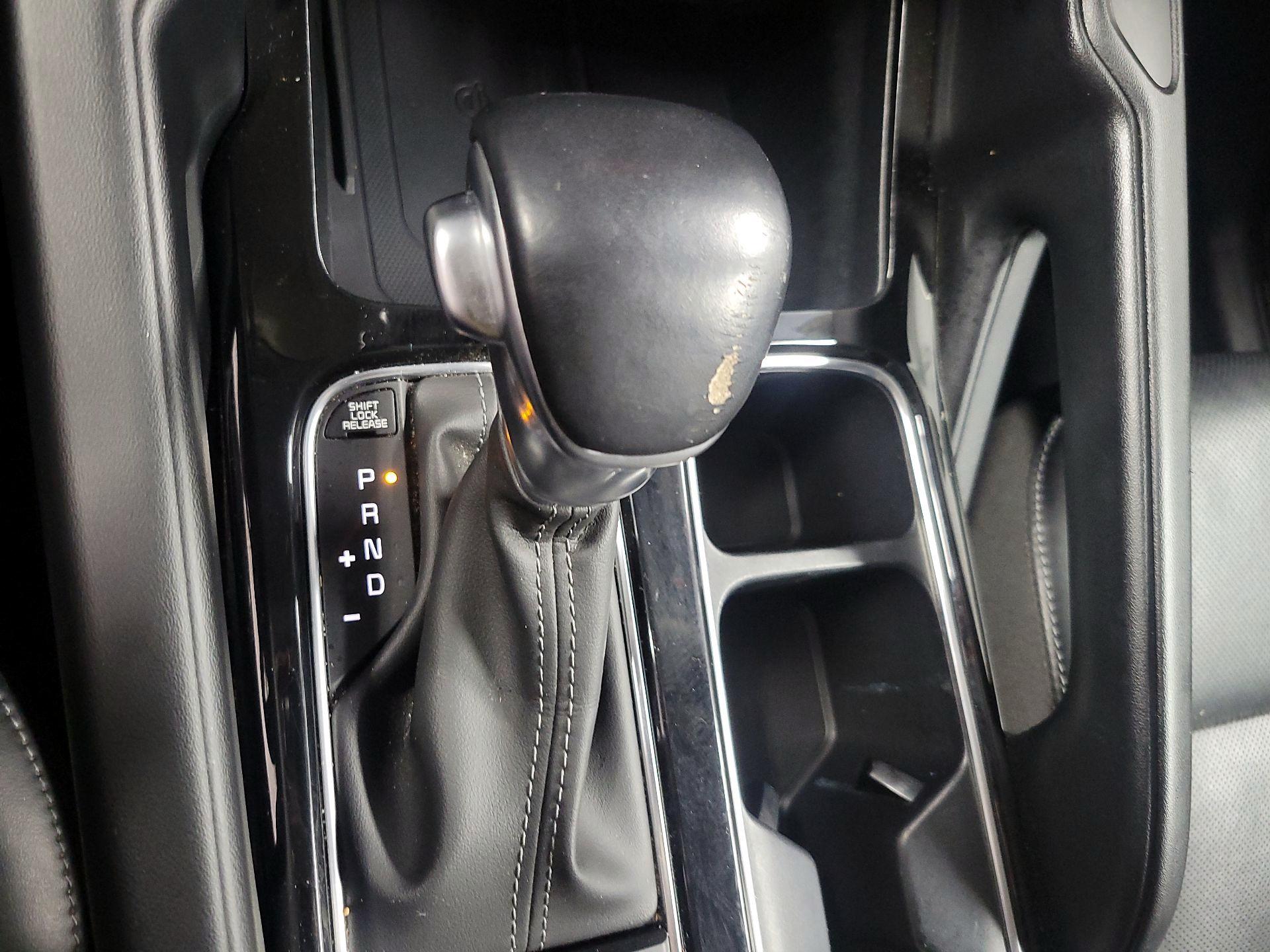 Thumbnail: 2023 Kia Telluride - 16