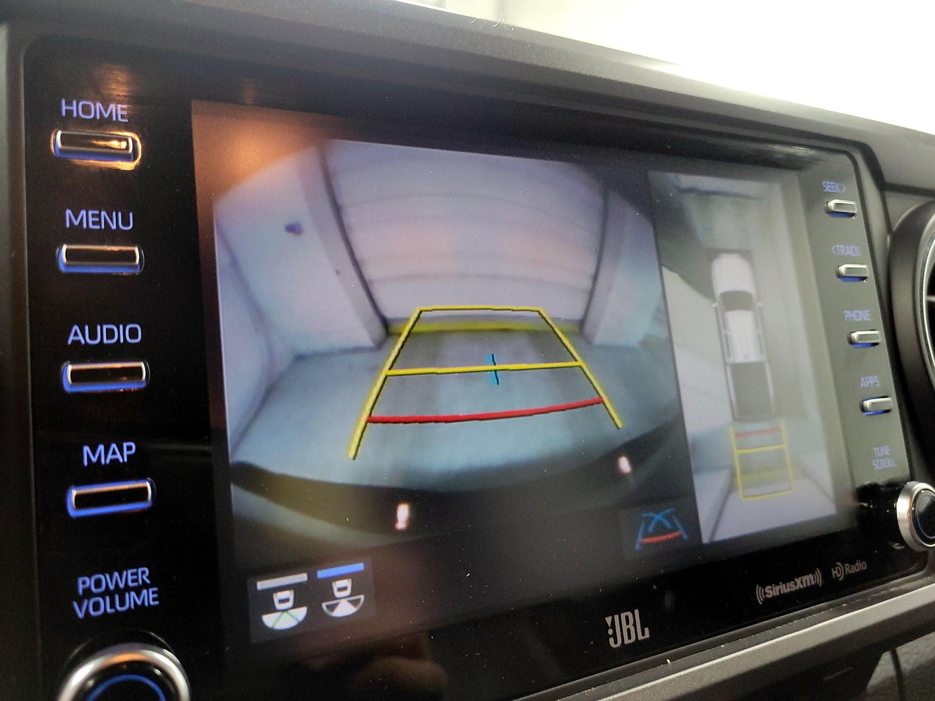 Thumbnail: 2020 Toyota Tacoma - 14