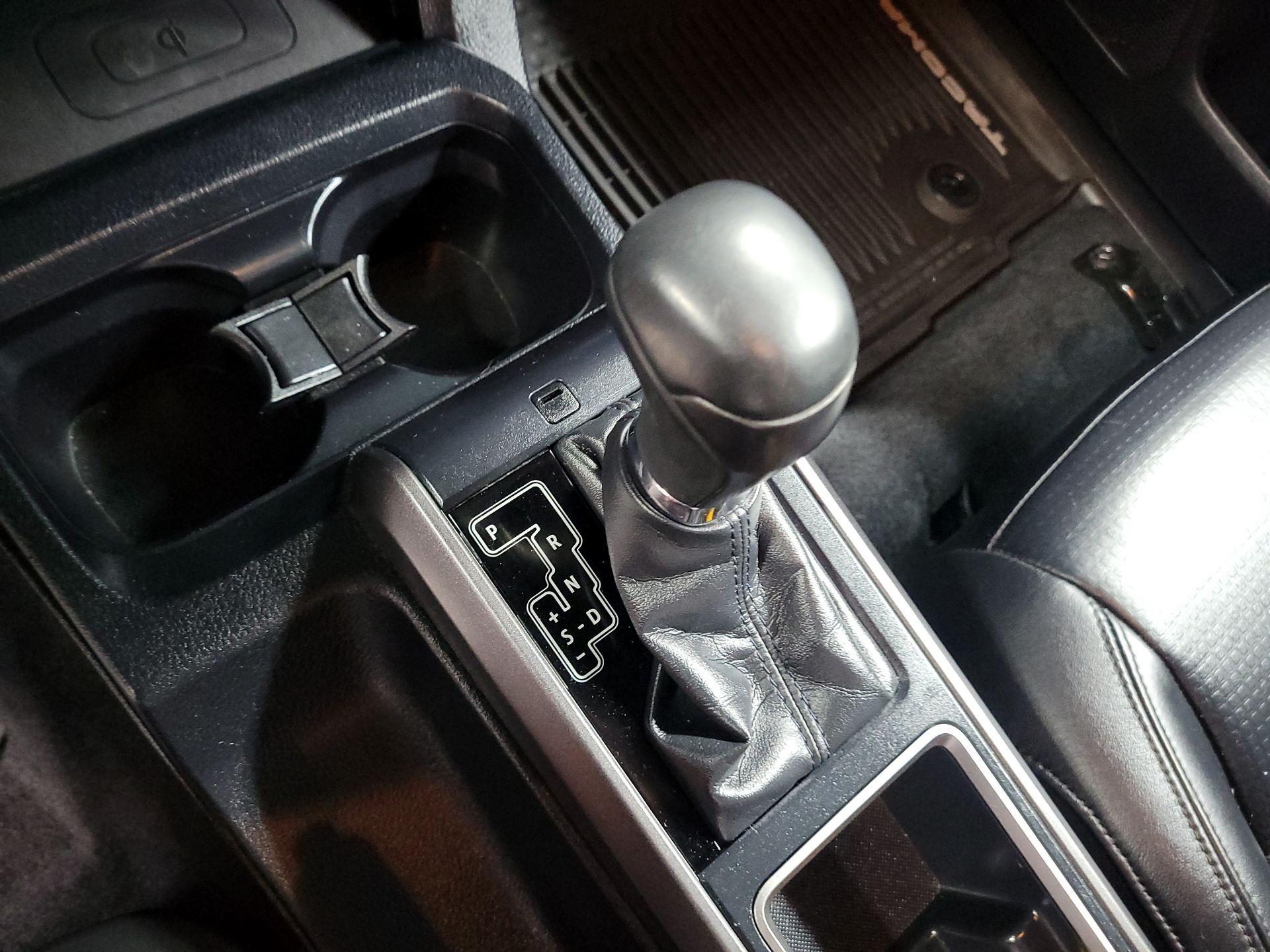 Thumbnail: 2020 Toyota Tacoma - 17