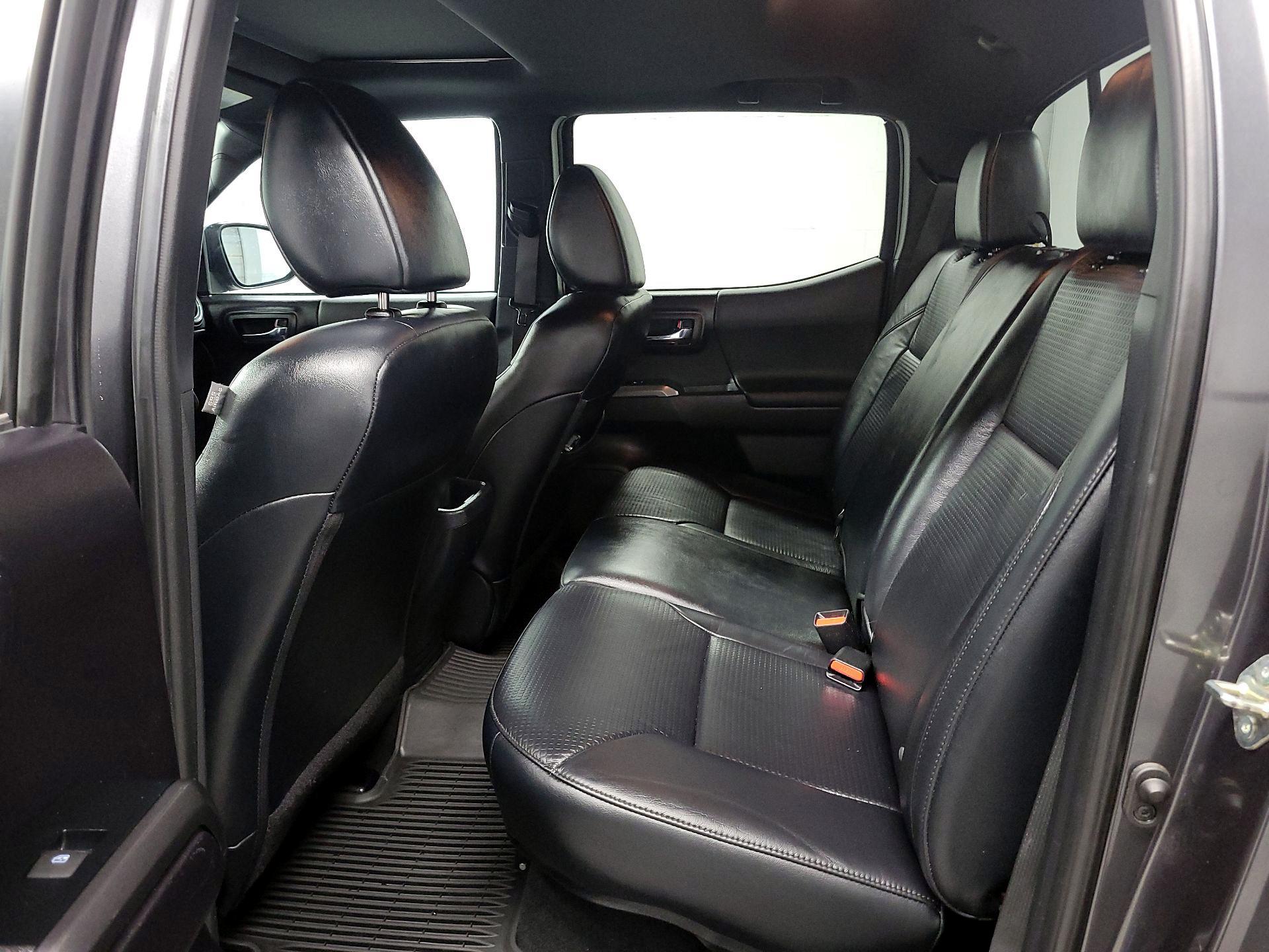 Thumbnail: 2020 Toyota Tacoma - 19