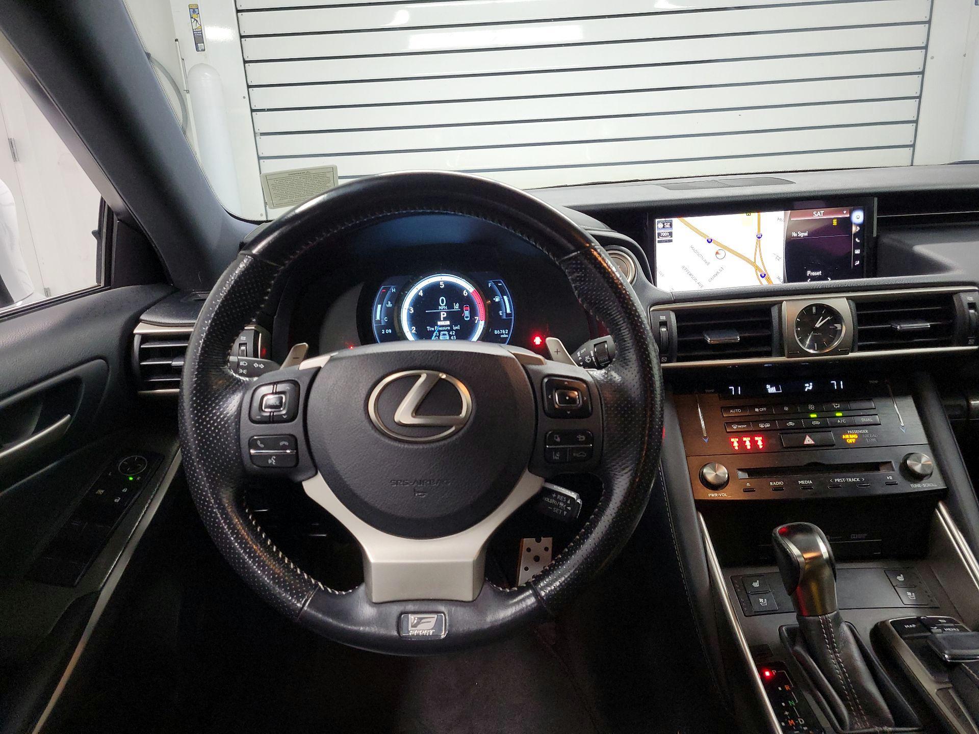 Thumbnail: 2017 Lexus IS - 10