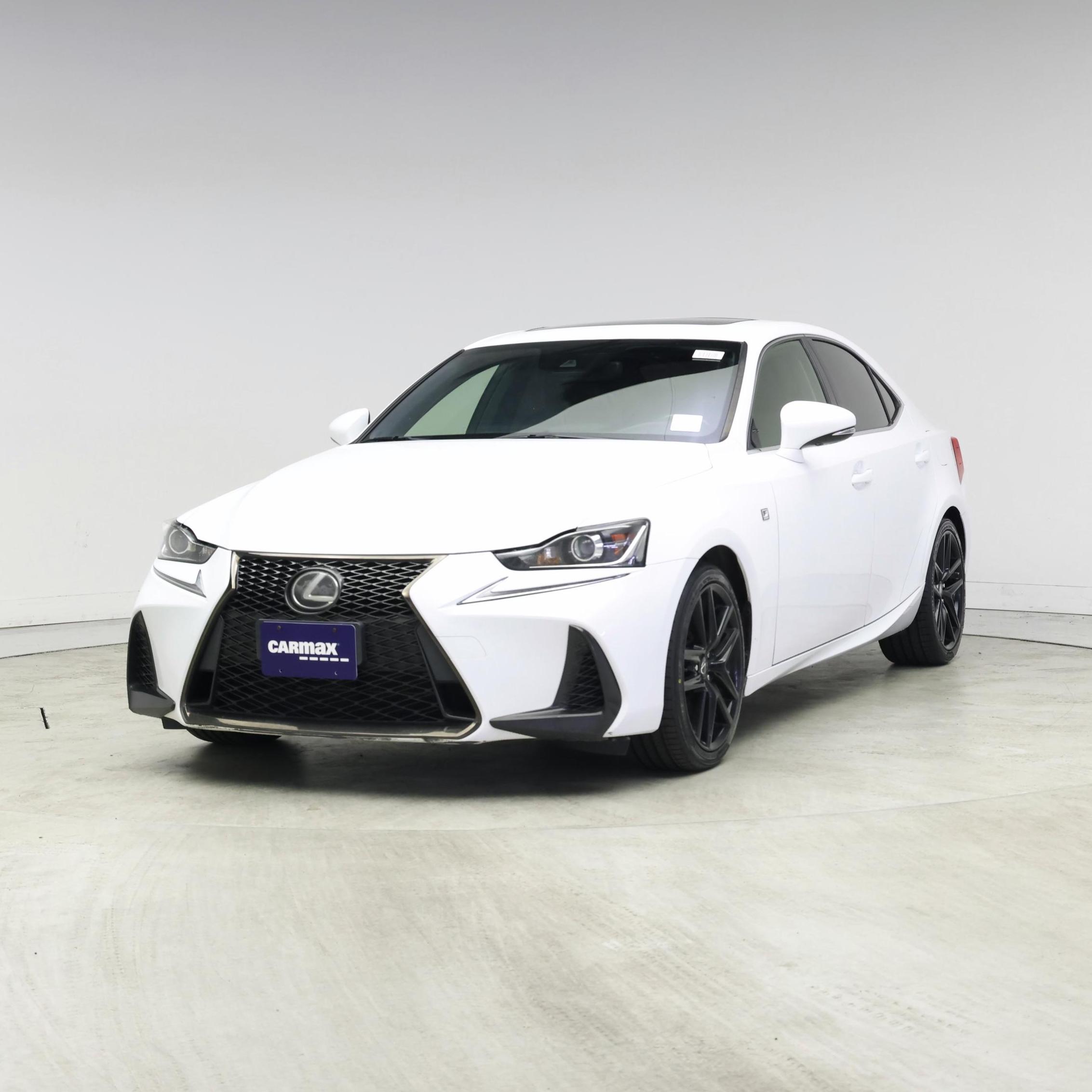 Thumbnail: 2017 Lexus IS - 4