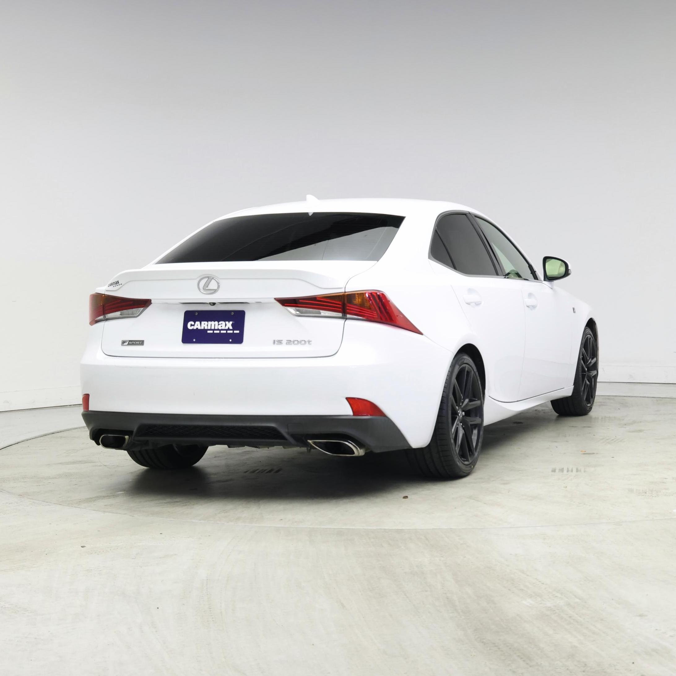 Thumbnail: 2017 Lexus IS - 8