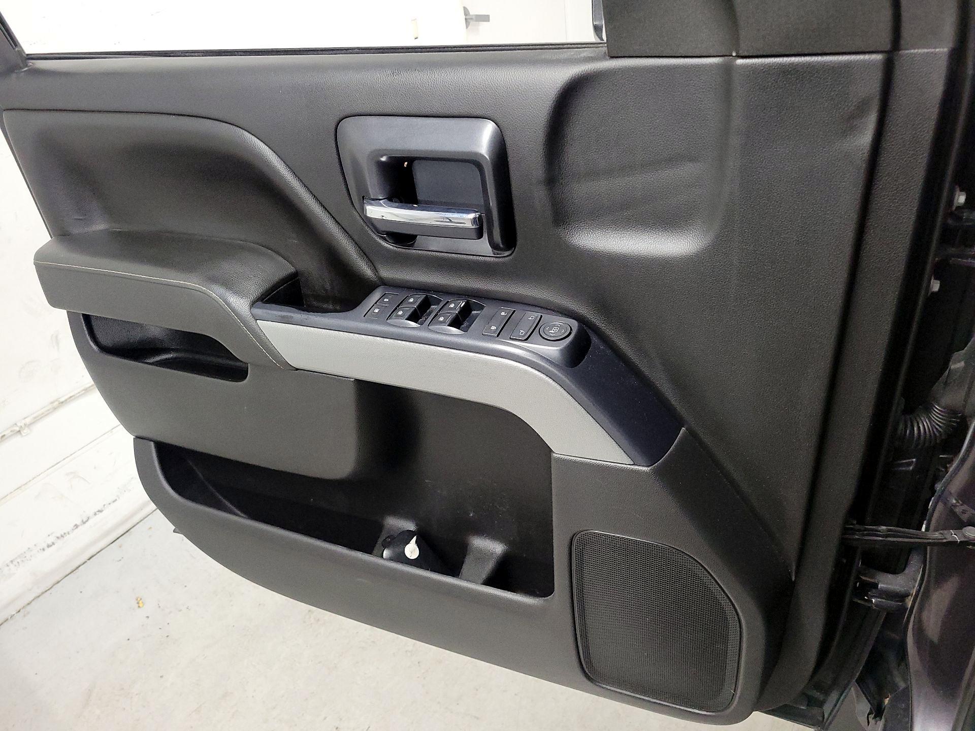 Thumbnail: 2015 Chevrolet Silverado 2500 - 12