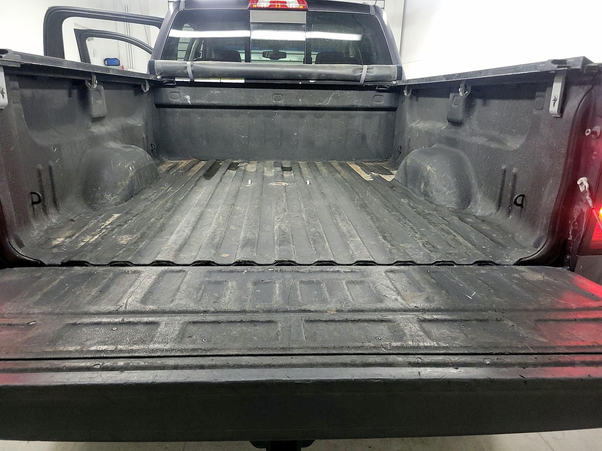 Thumbnail: 2015 Chevrolet Silverado 2500 - 18