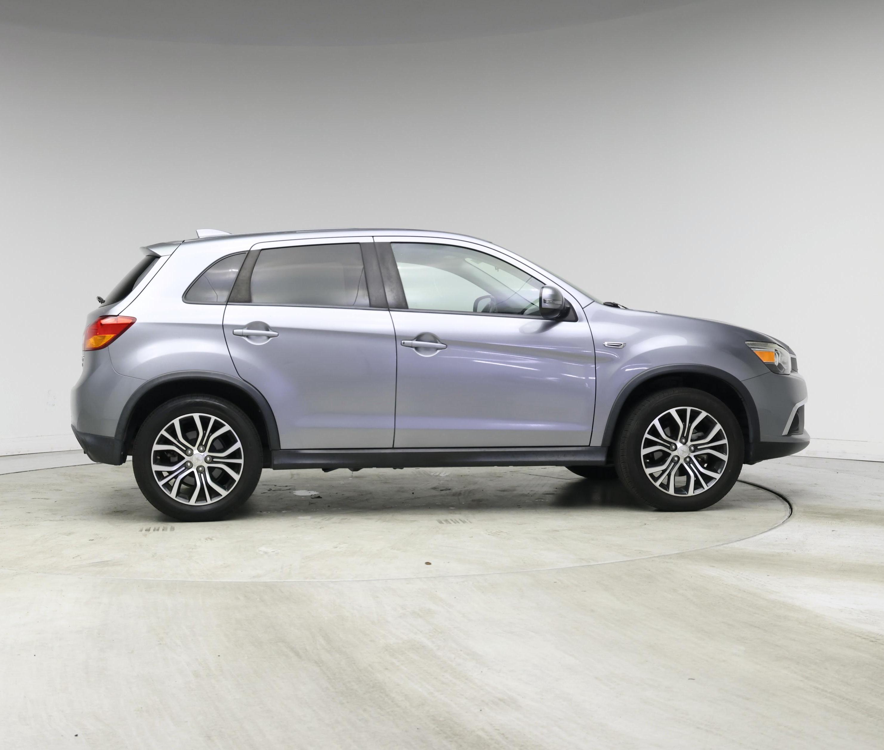 Thumbnail: 2017 Mitsubishi Outlander Sport - 7