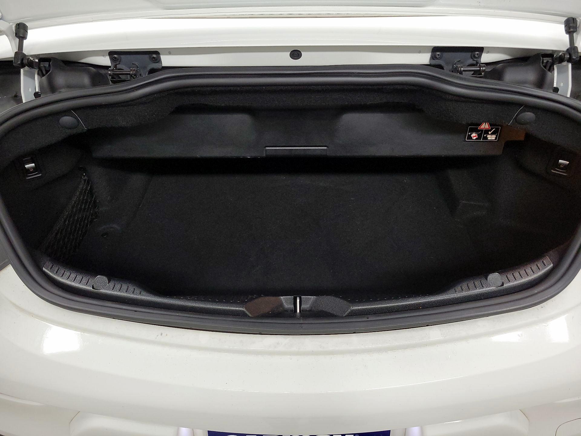 Thumbnail: 2023 Mercedes-Benz C-Class - 18