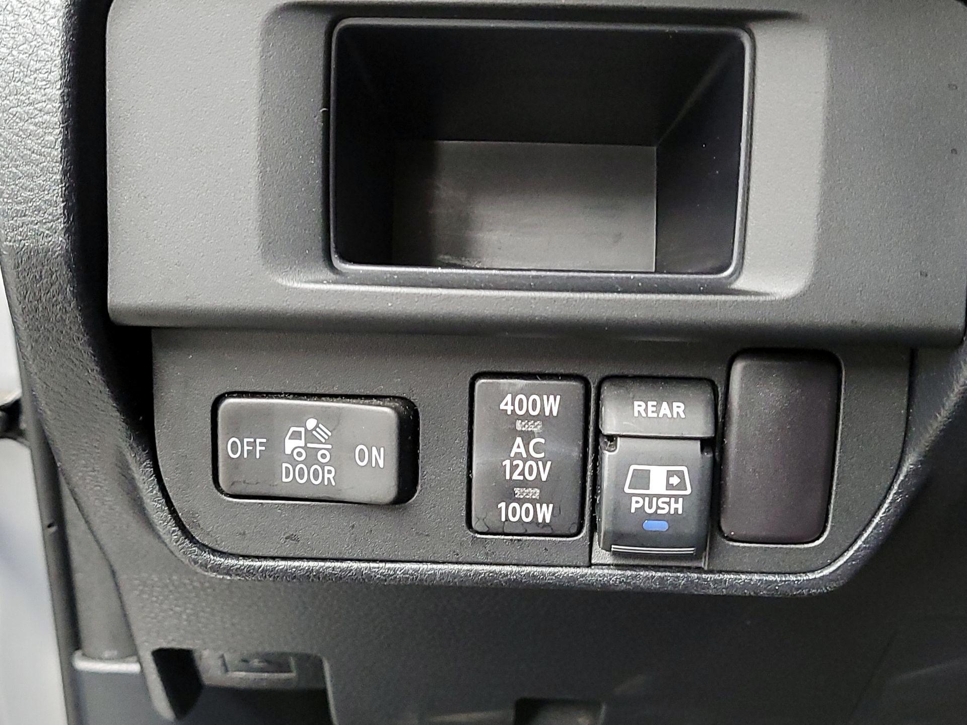 Thumbnail: 2017 Toyota Tacoma - 13