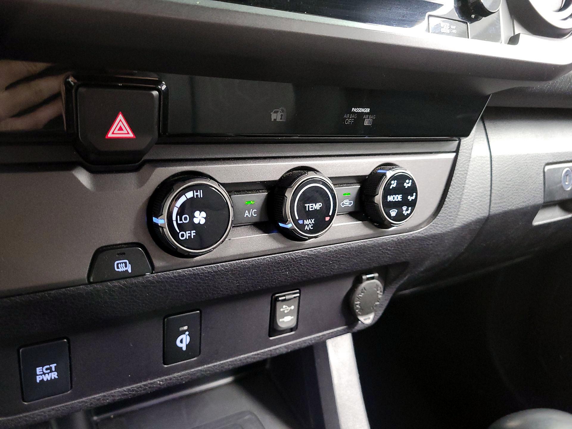 Thumbnail: 2017 Toyota Tacoma - 16