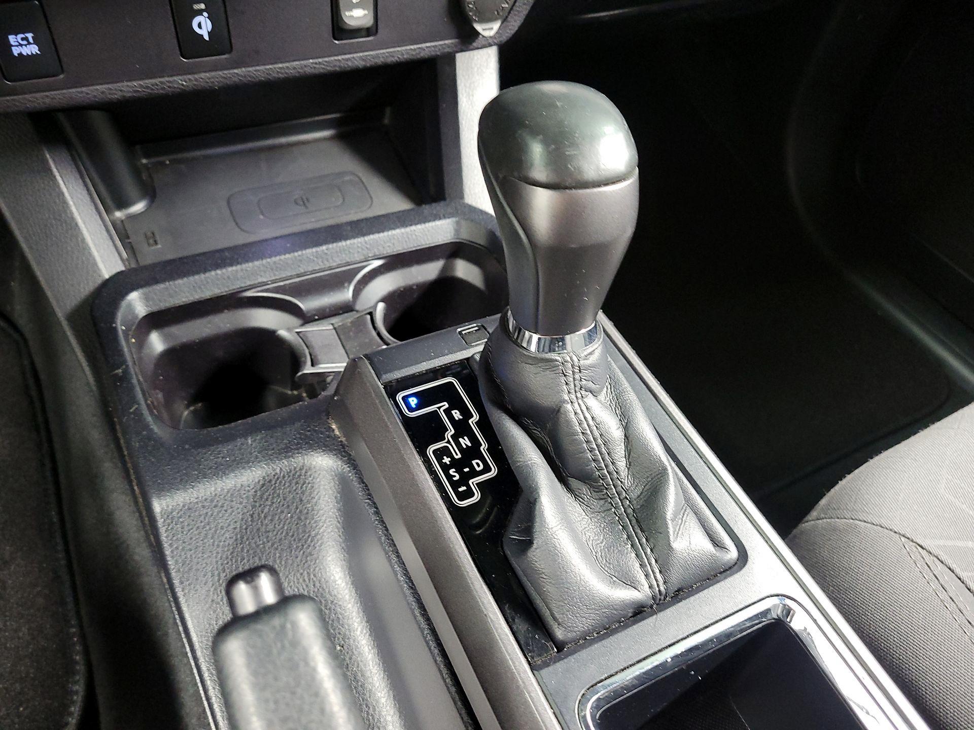 Thumbnail: 2017 Toyota Tacoma - 17