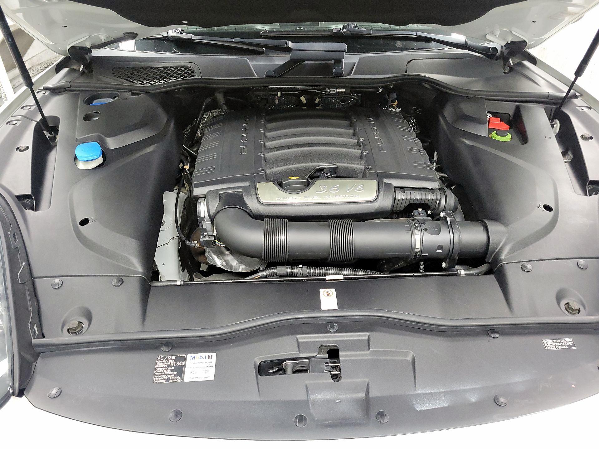 Thumbnail: 2016 Porsche Cayenne - 19