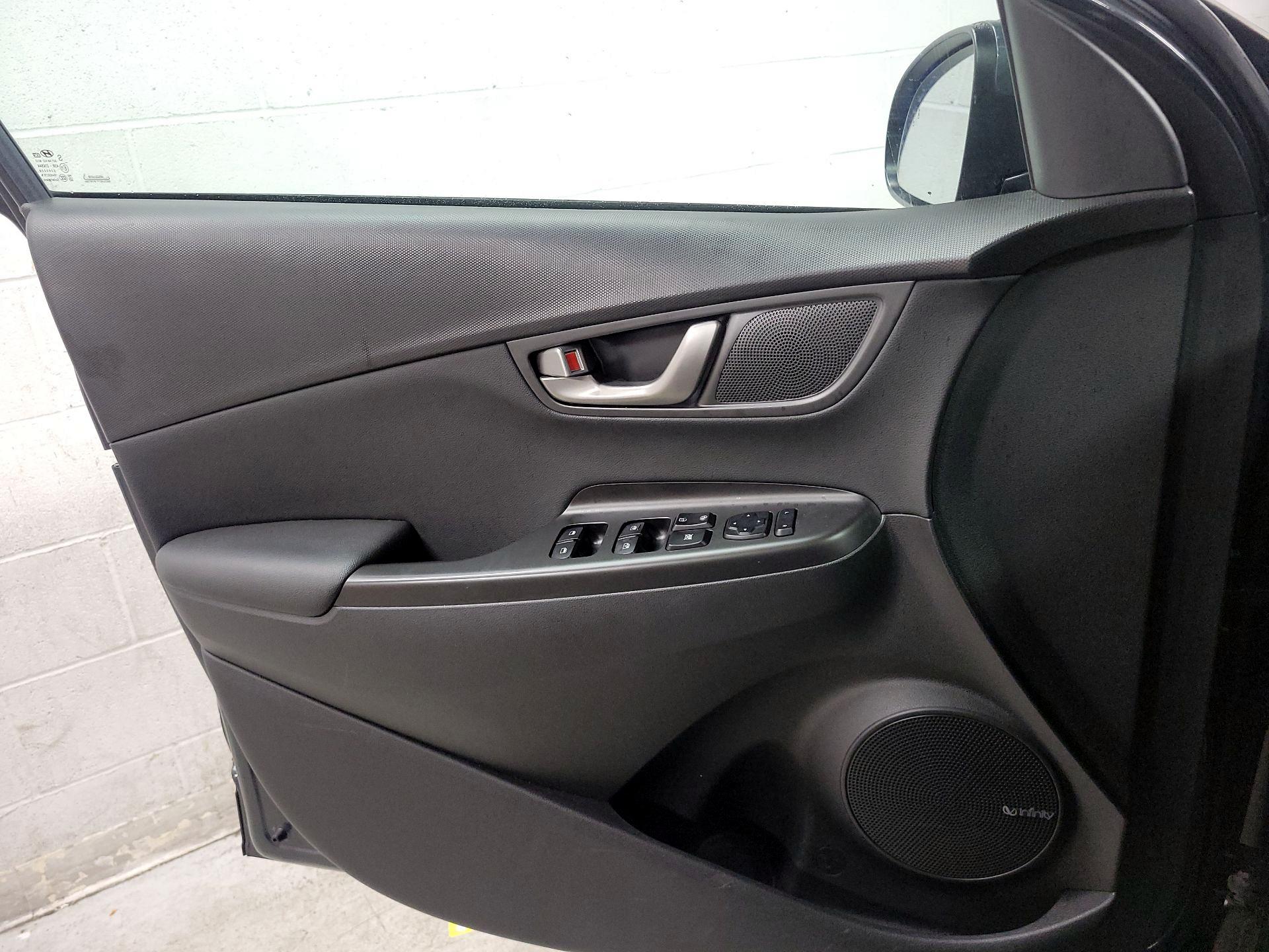 Thumbnail: 2020 Hyundai Kona - 12