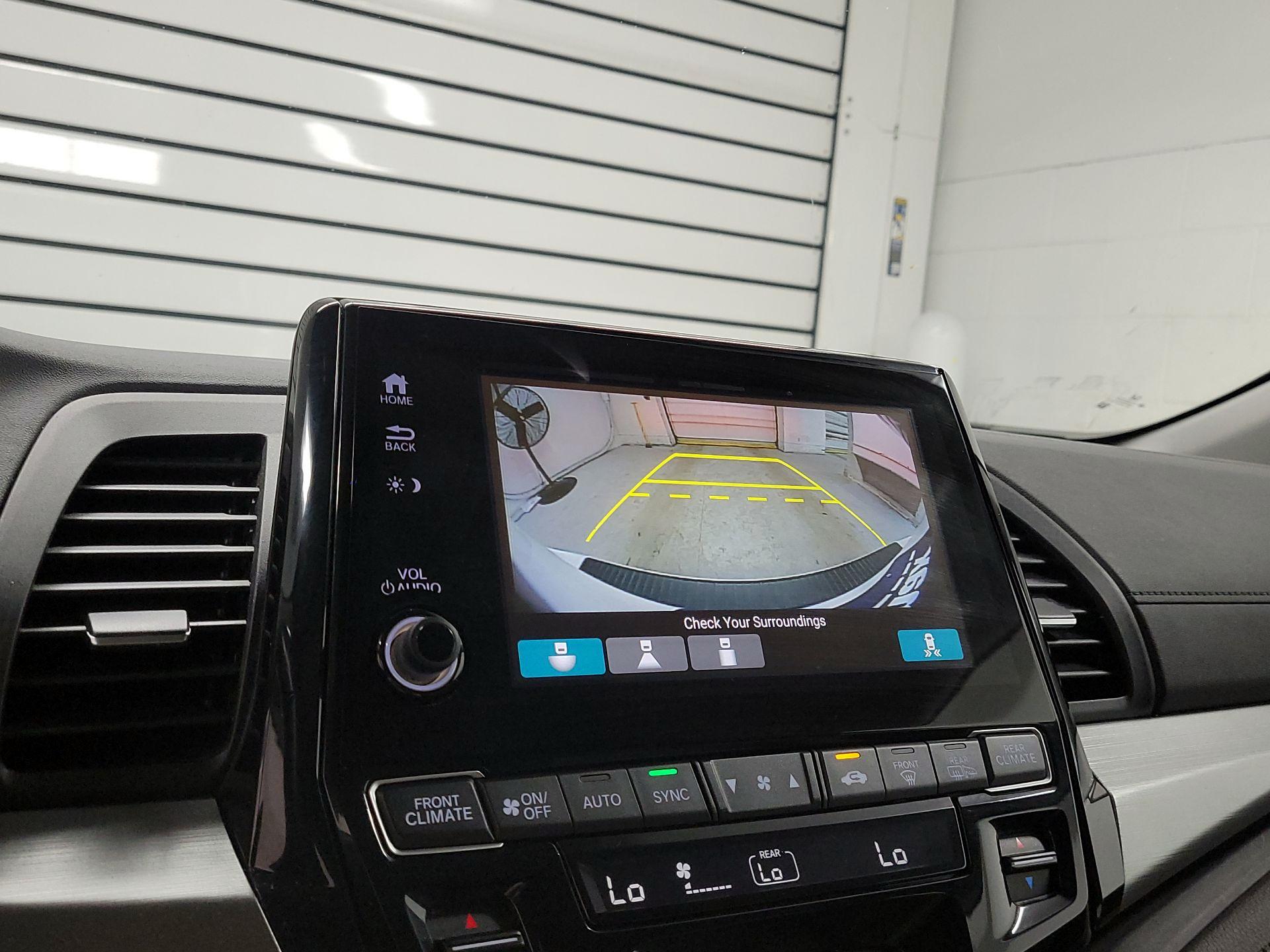 Thumbnail: 2019 Honda Odyssey - 14