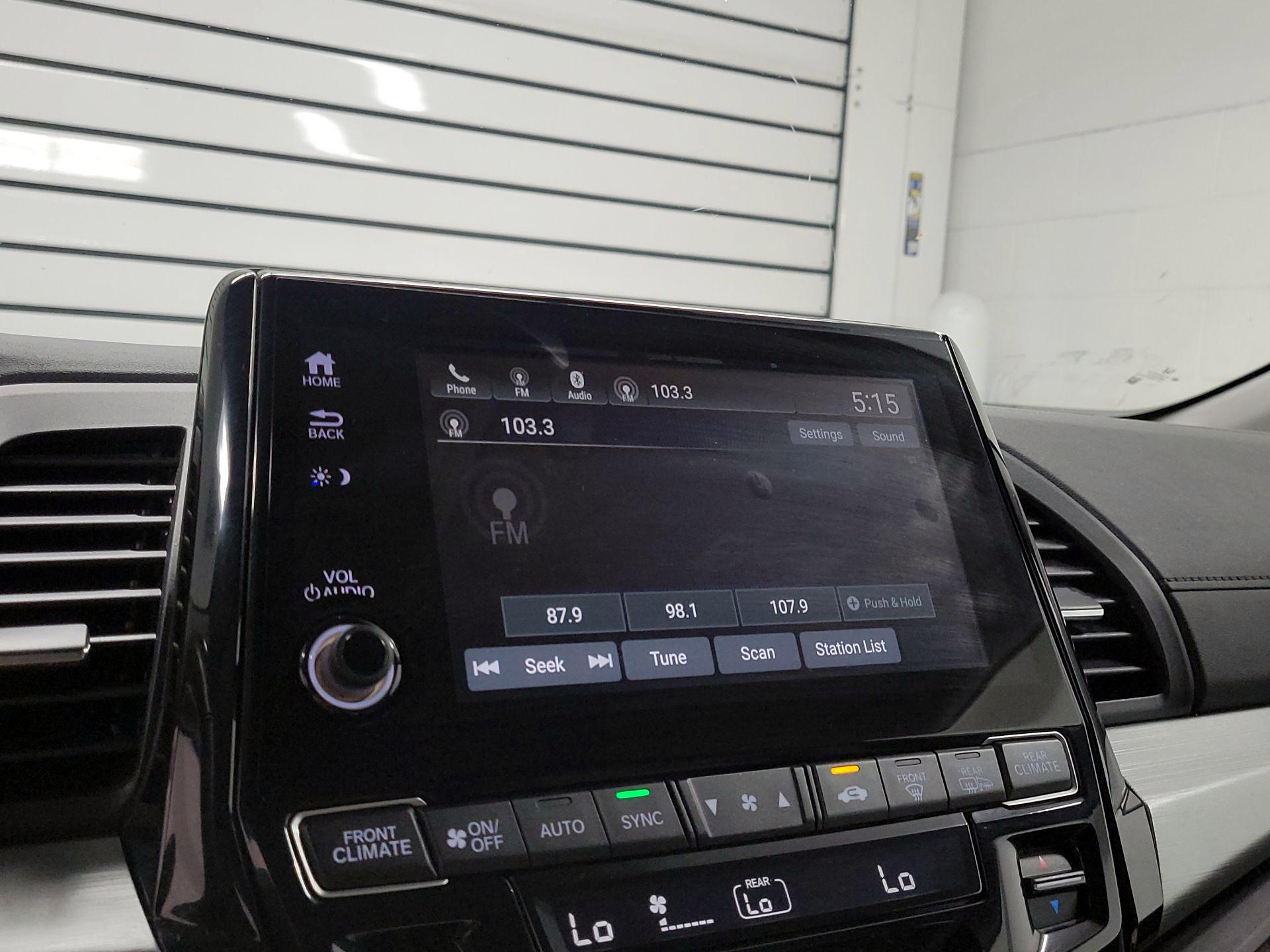 Thumbnail: 2019 Honda Odyssey - 15