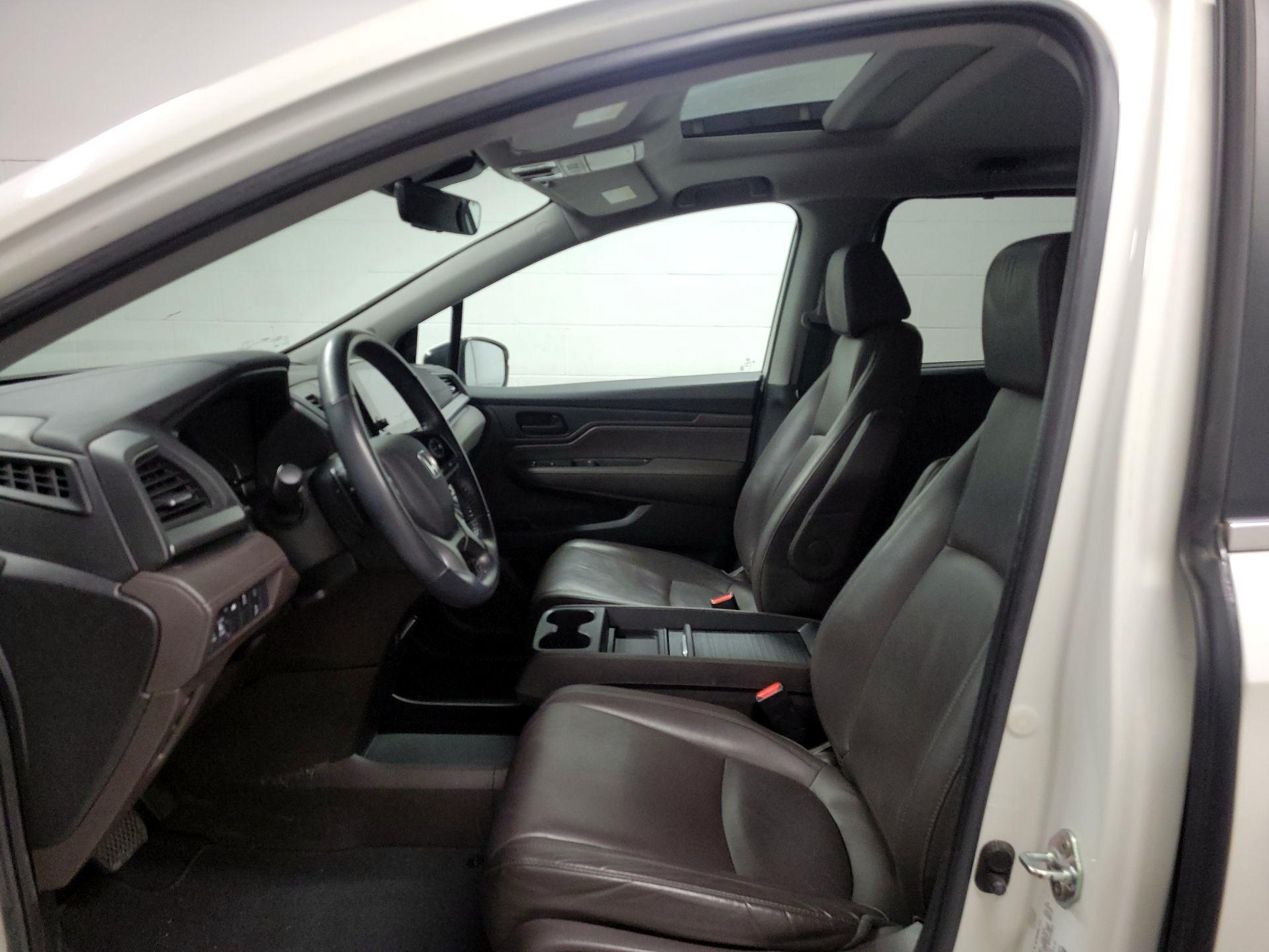 Thumbnail: 2019 Honda Odyssey - 18