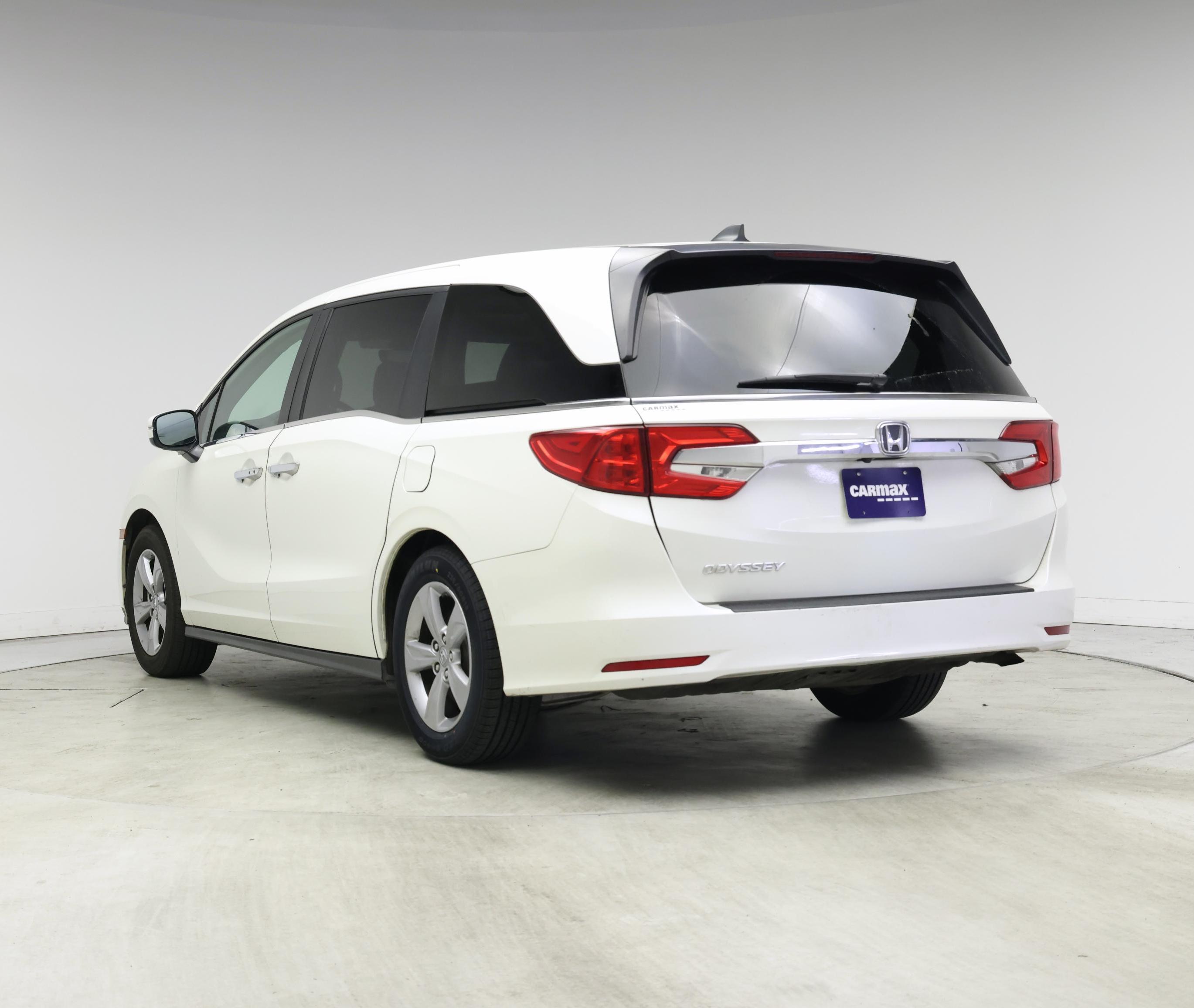 Thumbnail: 2019 Honda Odyssey - 2