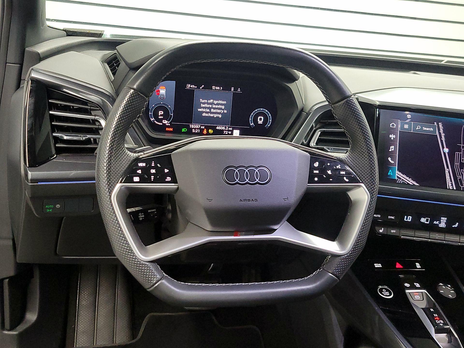 Thumbnail: 2024 Audi Q4 e-tron - 10